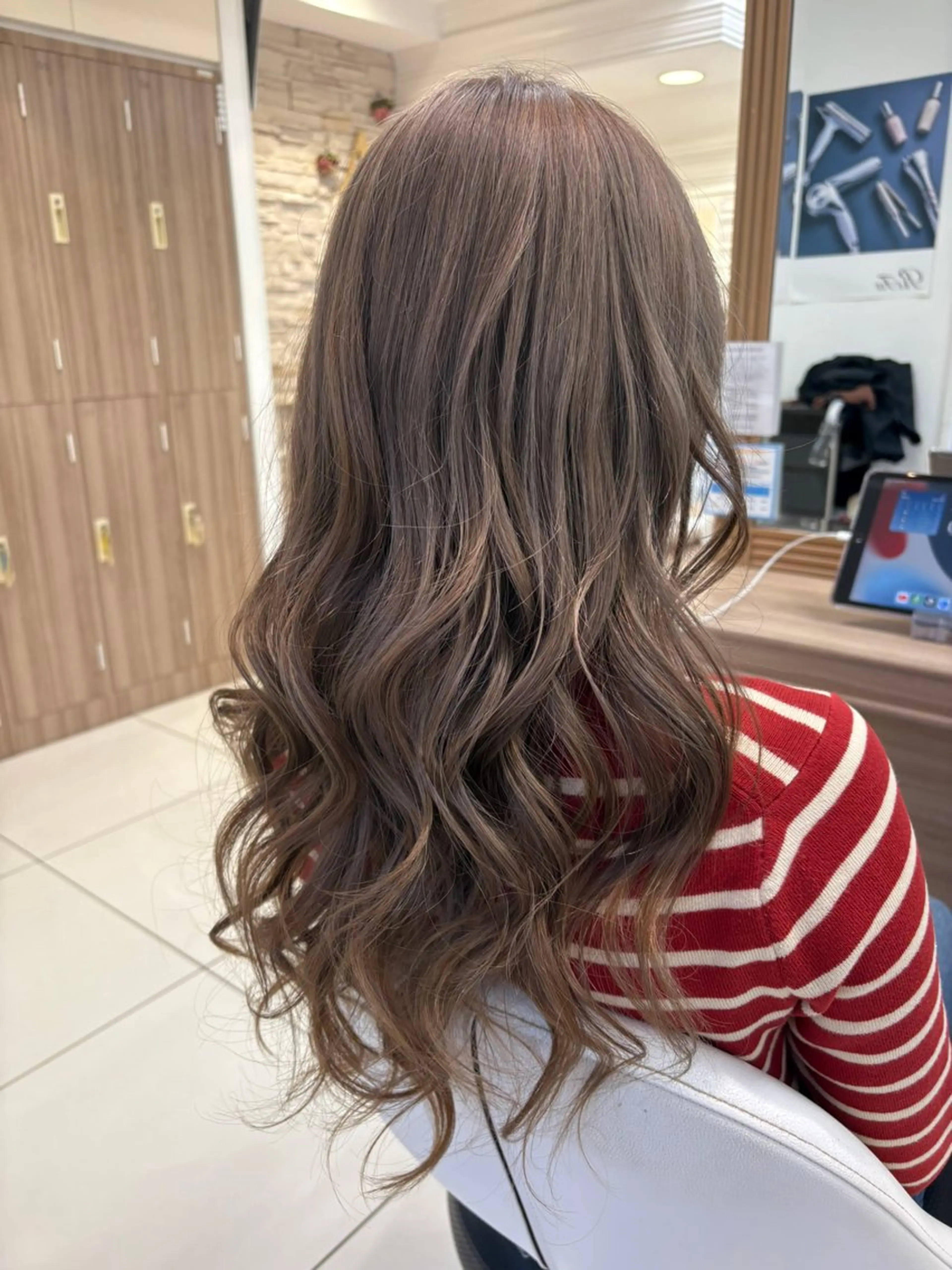 ロング カラー ベージュカラー ヘーゼル ヘアカラー トリートメント SONOKA 🦋のヘアスタイル