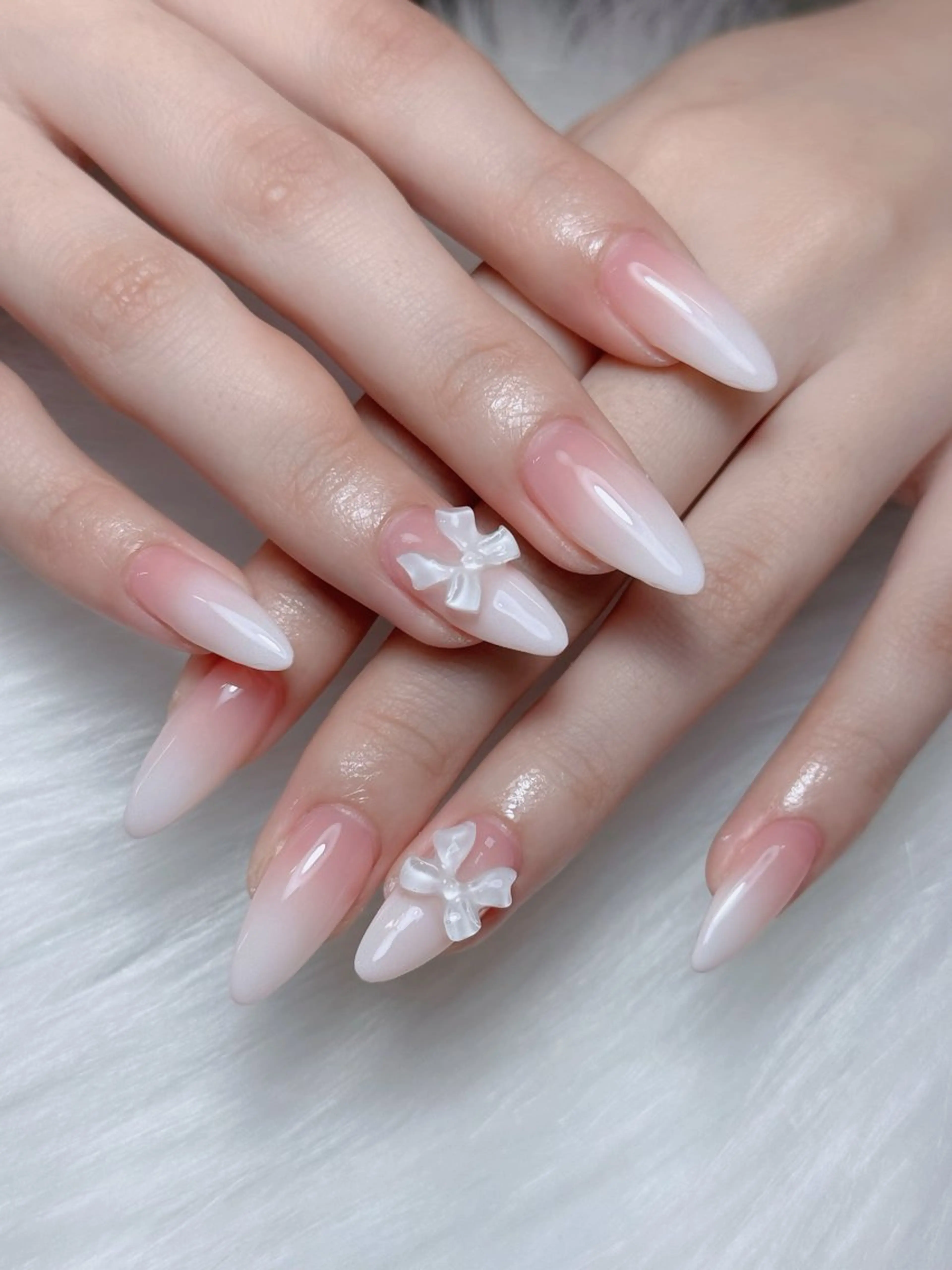 ネイル オーロラネイル チークネイル フットネイル フレンチネイル 韓国ネイル ハンドネイル Lumi Nailのネイルデザイン