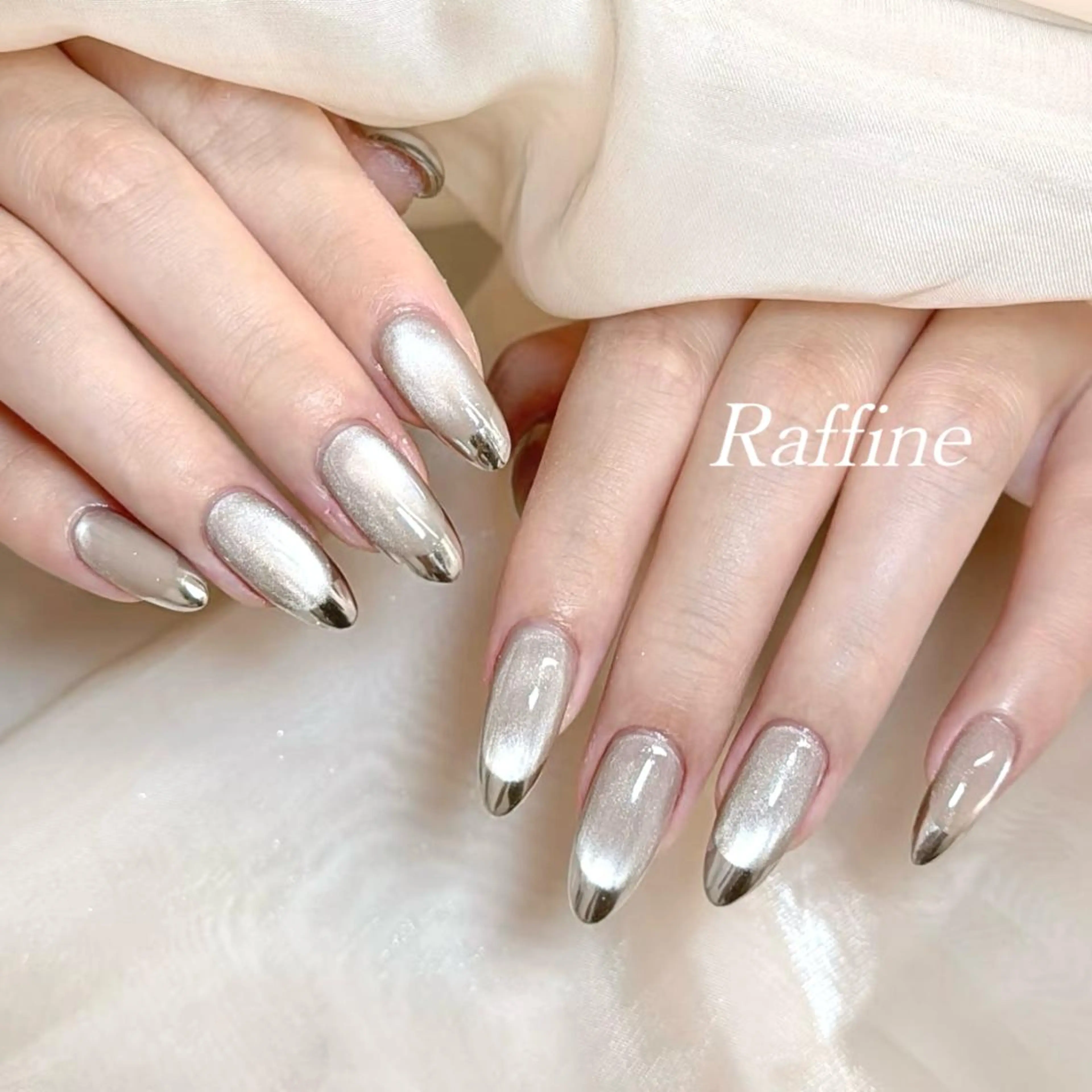 ネイル RAFFINE 月🦋🩵のネイルデザイン