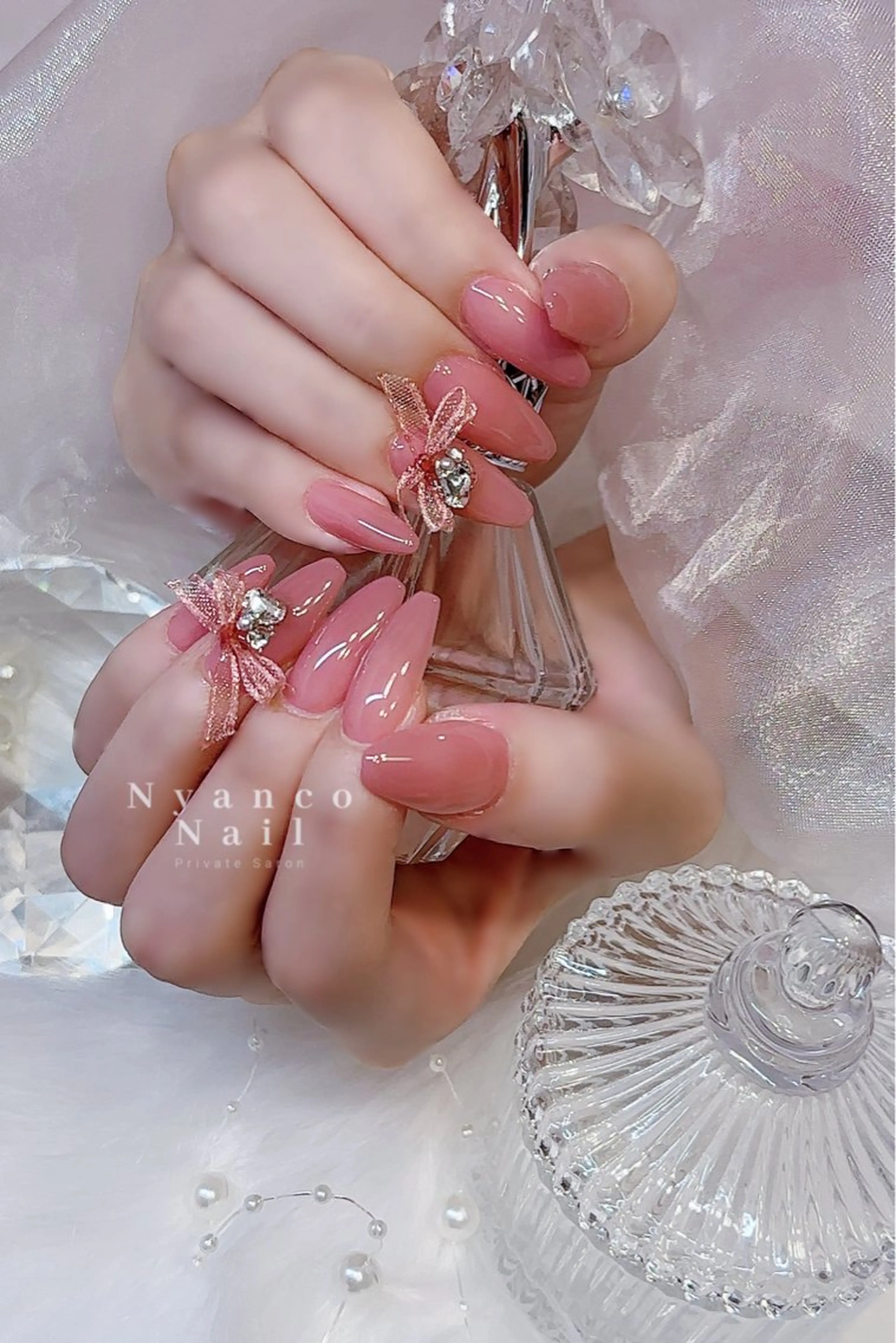 ネイル ジェルネイル 氷ネイル・うるうるネイル キラキラネイル ロングネイル ワンカラーネイル Nyanco Nailのネイルデザイン