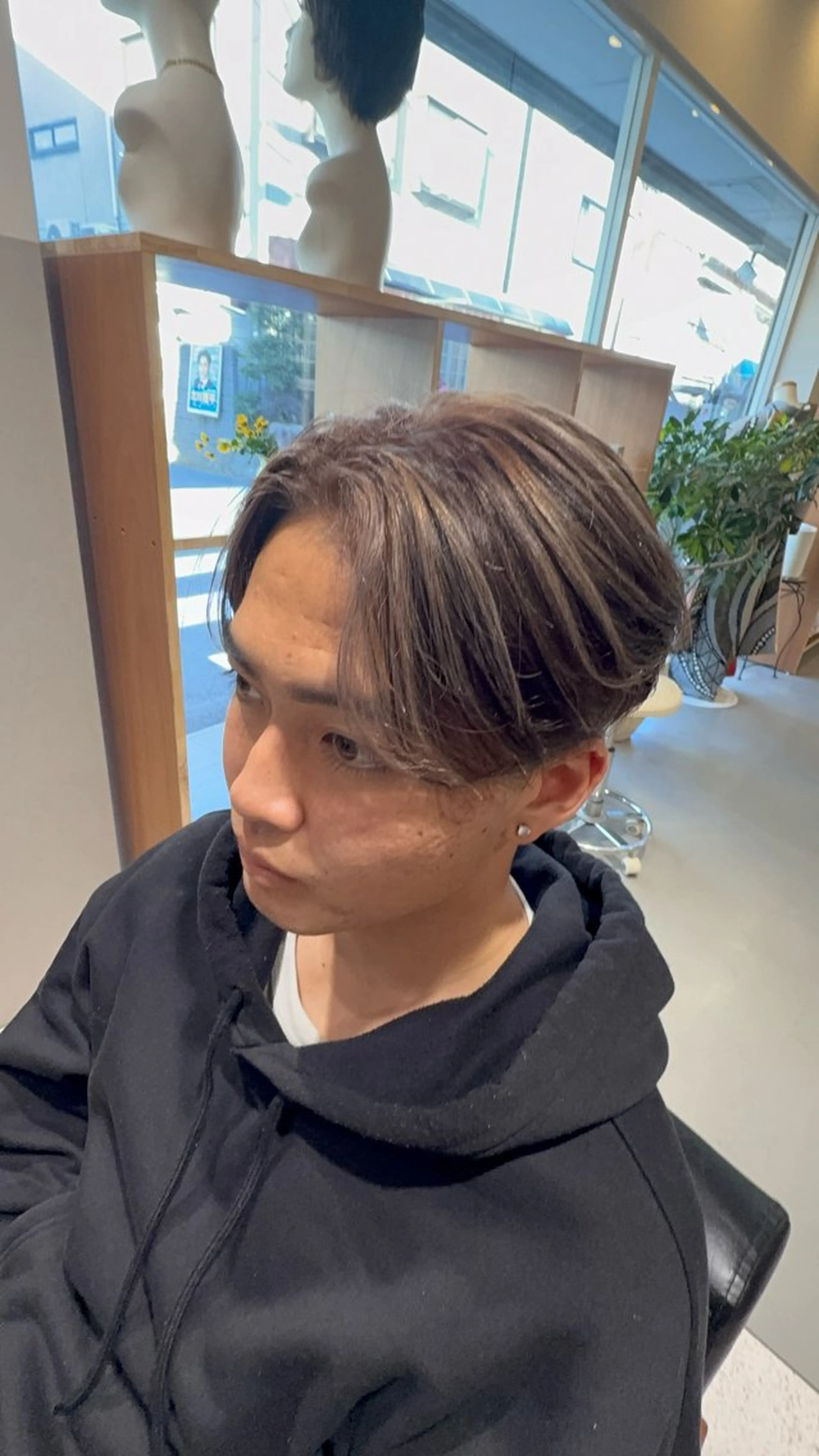 ［学割U24］学生さん限定🎓初ブリーチ・派手カラーも対応◎校則・バイトに合わせたトーン調整もお任せください。の写真