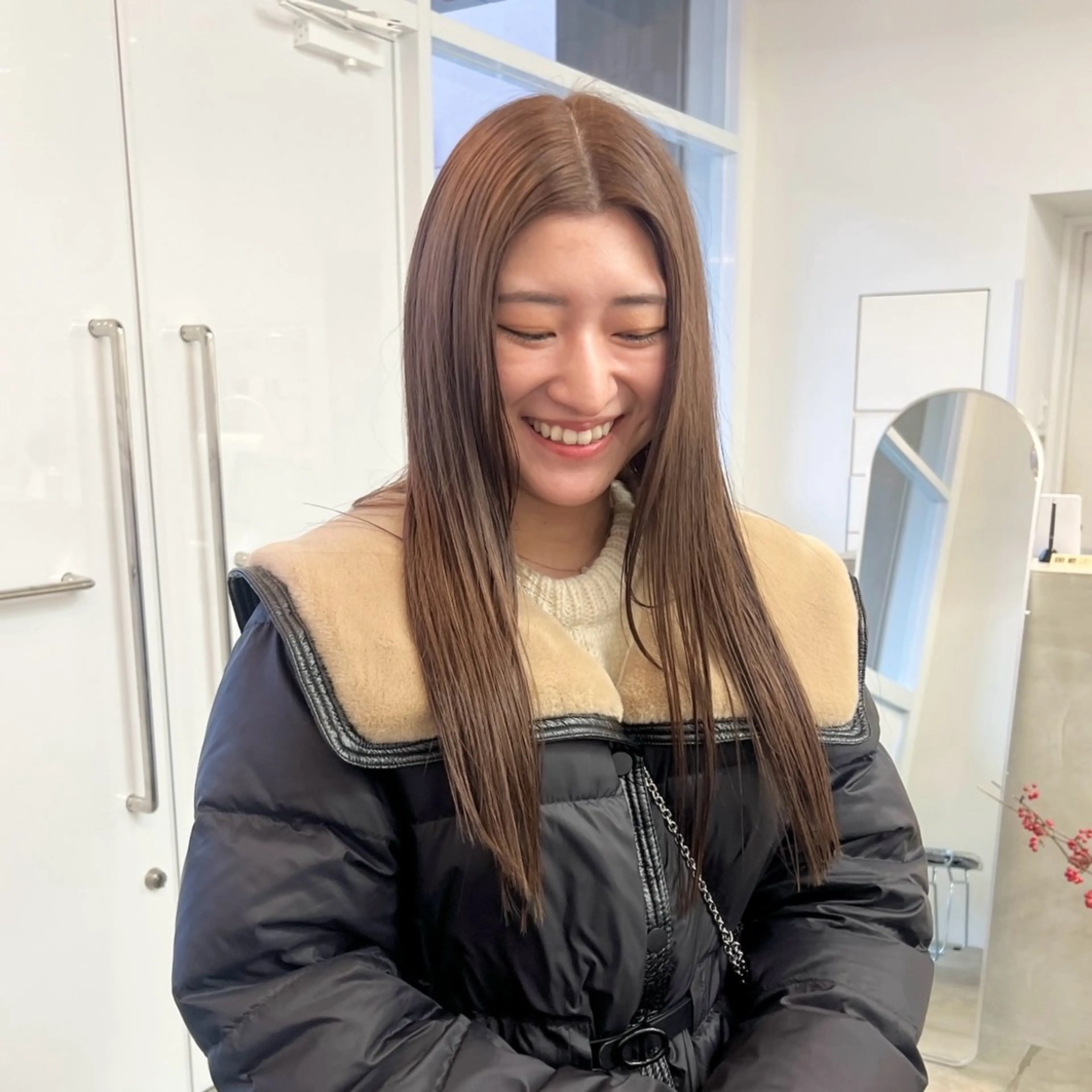 セミロング カラー ベージュカラー クロスパーマ× 透明感カラー✂︎のヘアスタイル