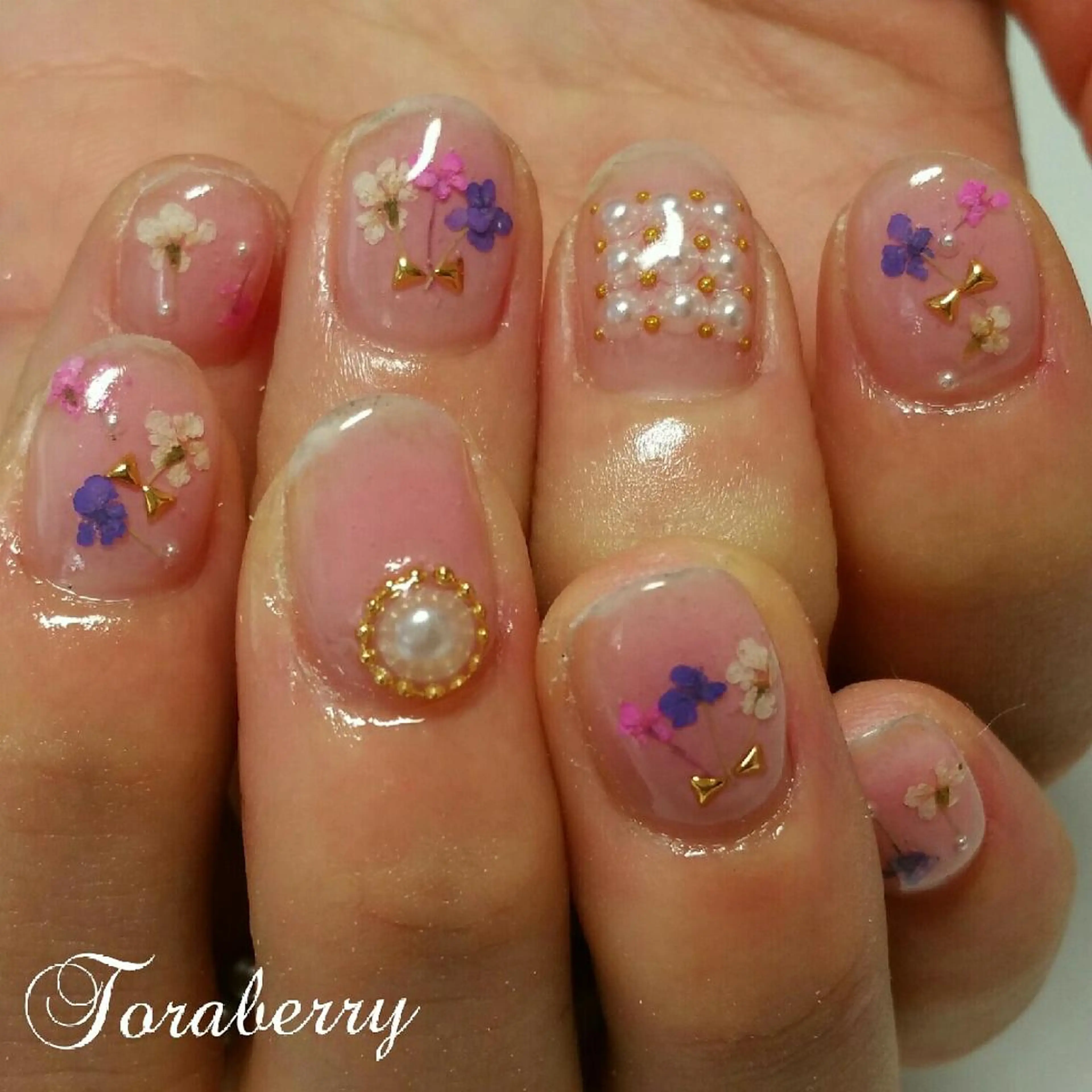 ネイル 持ち込み ネイリスト なつみのネイルデザイン