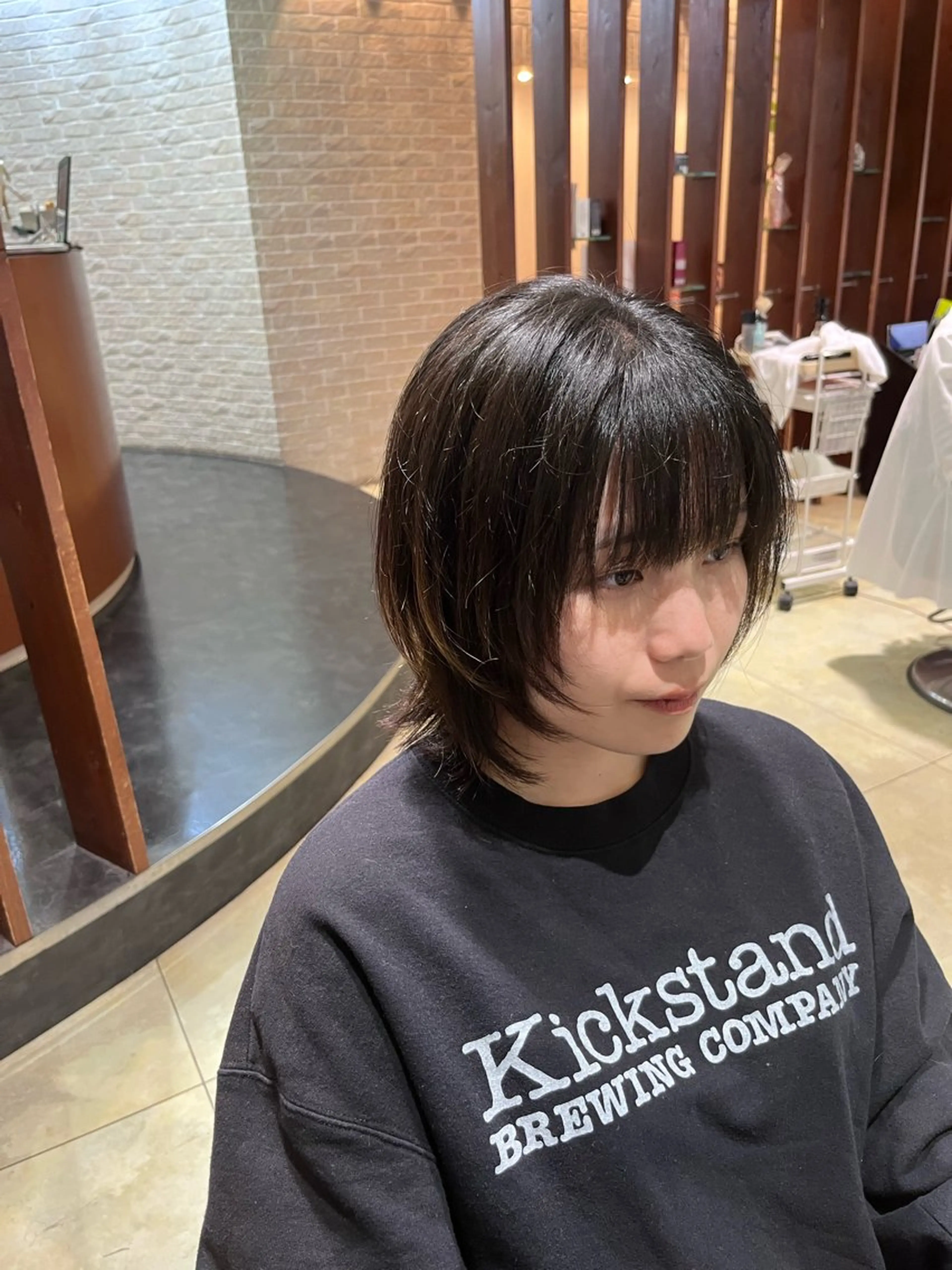 ミディアム enn.bleach by t.a.g所属・SHUNTA /ブリーチ/レイヤーのヘアスタイル