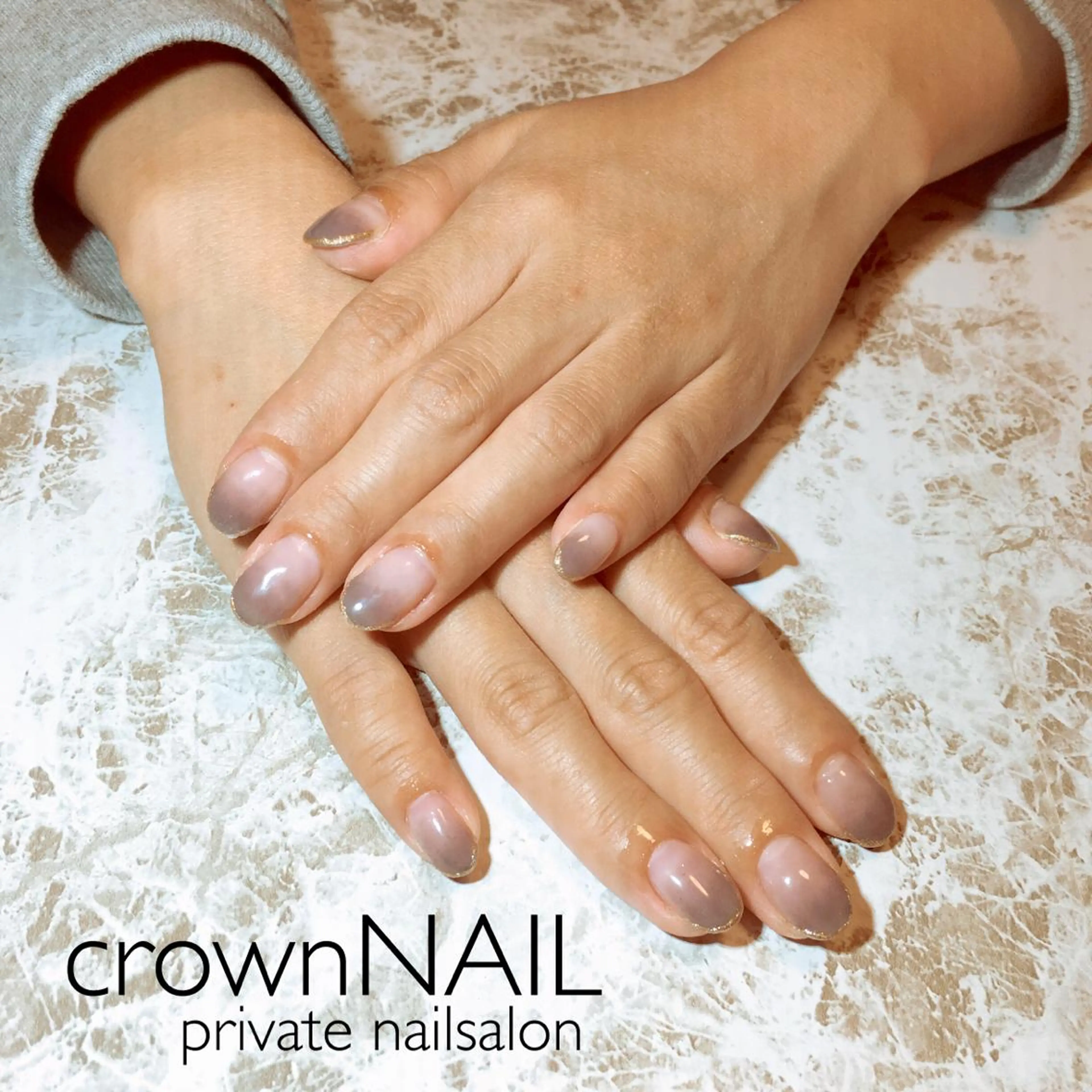 ネイル グラデーション ラメ(グリッター) ワンカラーネイル シンプルネイル ensowa✱laf NAILのネイルデザイン