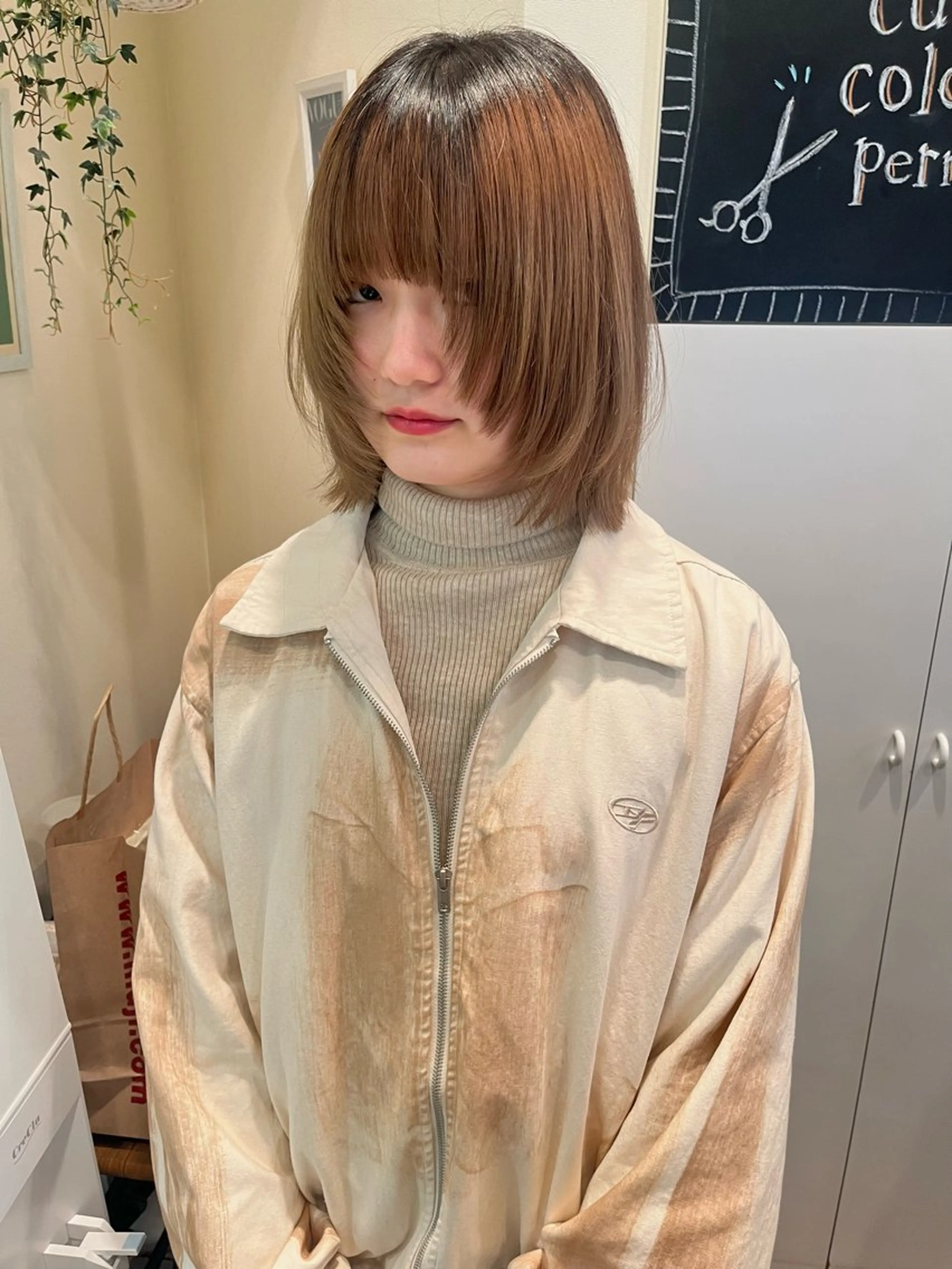 ミディアム カラー ウルフカット カット ヘアカラー ﾊｲﾄｰﾝ/ｼｮｰﾄ 村上淳乃🐥のヘアスタイル