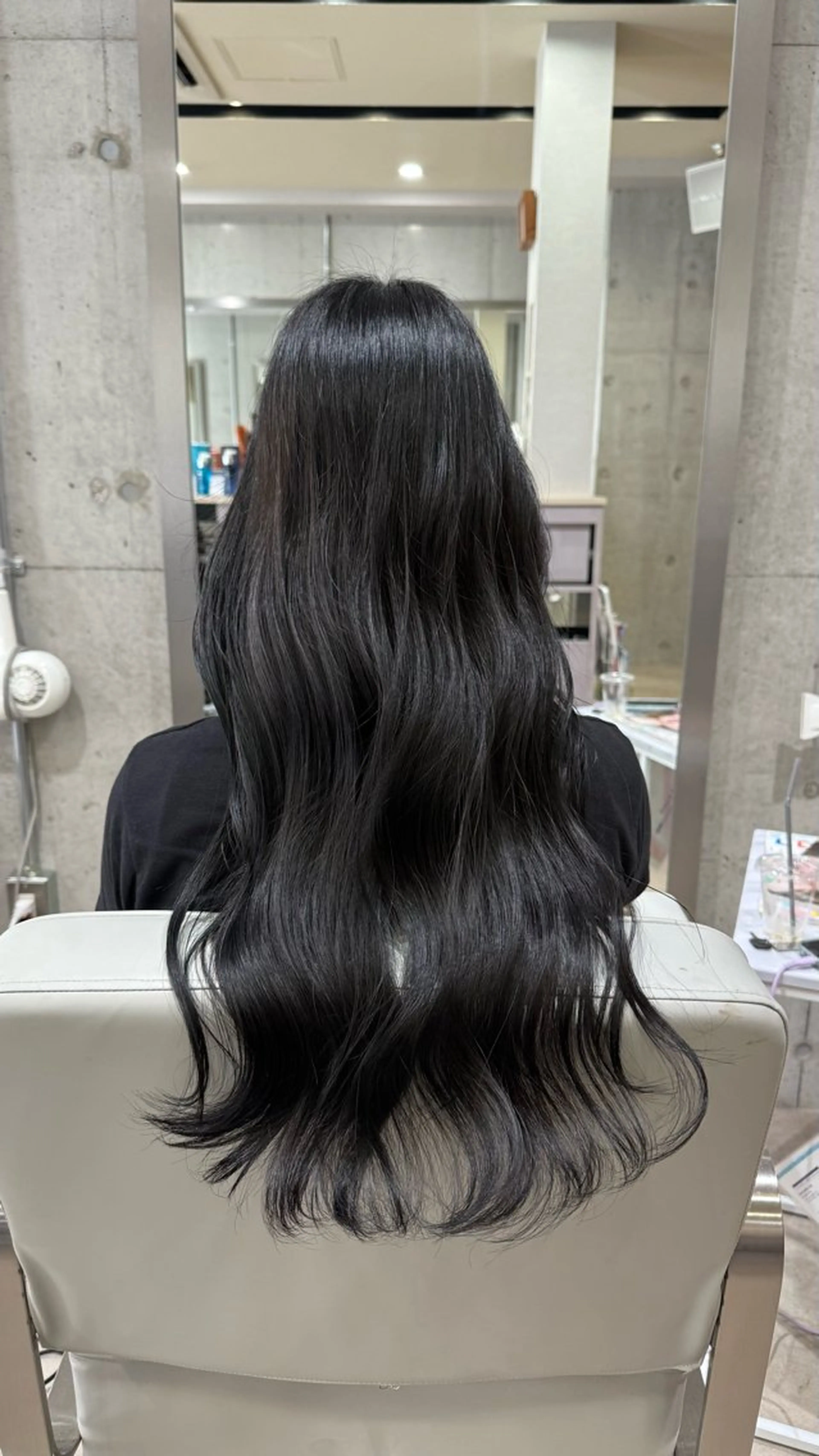 ロング ヘアカラー トリートメント RUKA🩰透明感 寒色カラー/レイヤーのヘアスタイル