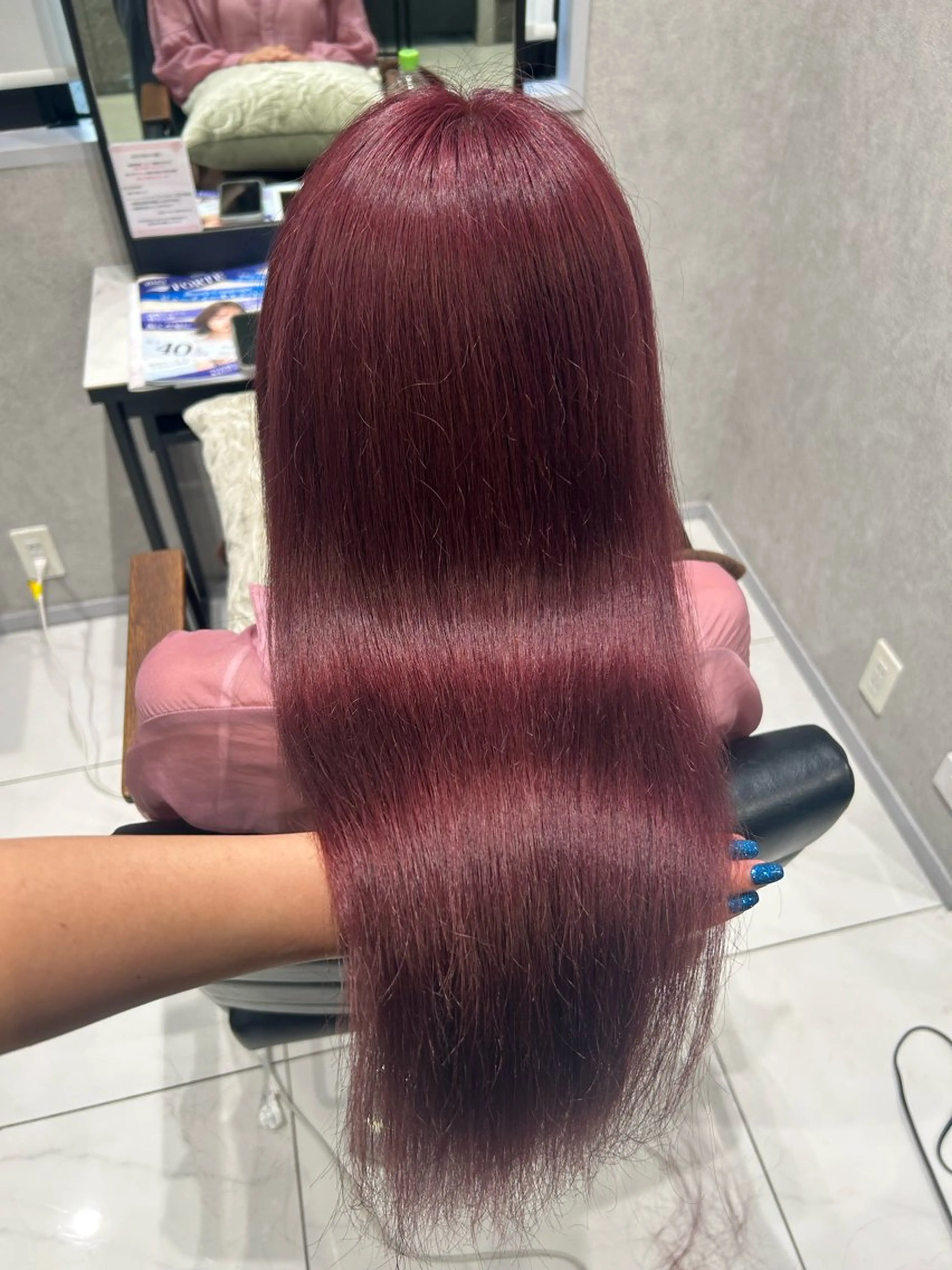 カラー ピンクカラー 透明感カラー💙 束感マツエク🪼海月のヘアスタイル