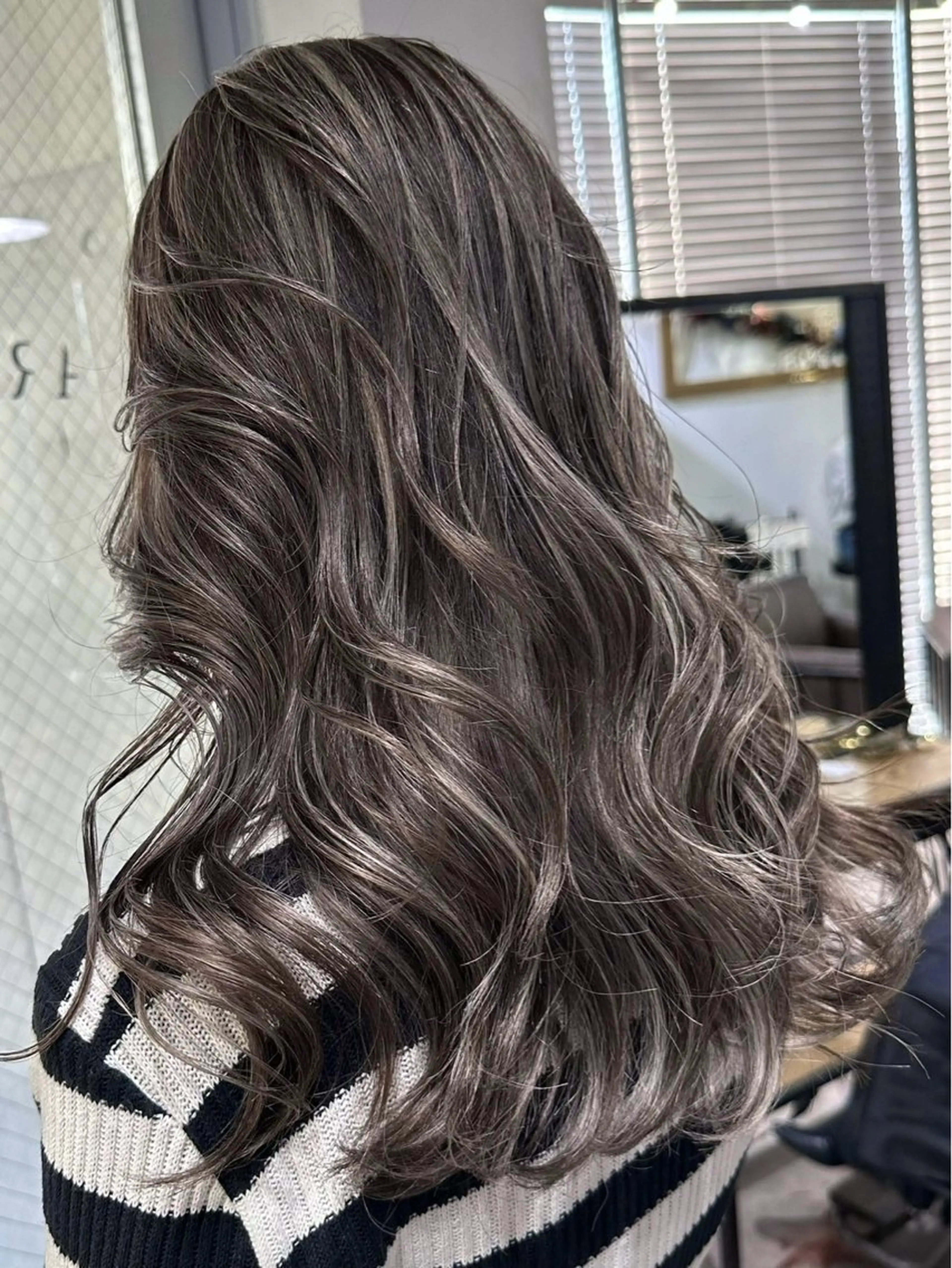 🫧1日1名🫧外国人風✨コントラスト筋感ハイライト❤︎コントラスト強めのはっきりハイライト海外ヘアが好きな方是非💛の写真