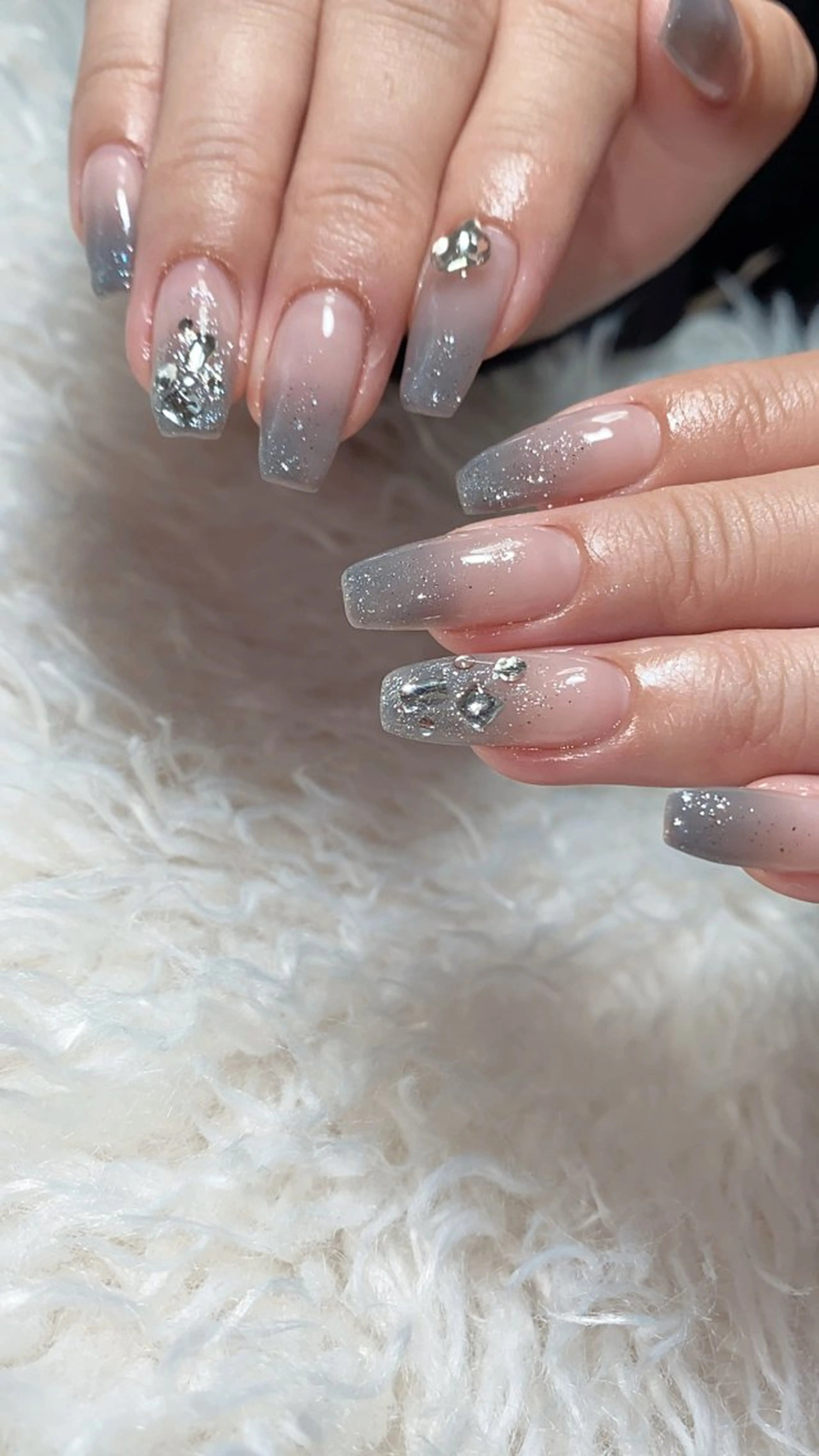 ネイル ハンドネイル n o q r m. n a c h iのネイルデザイン