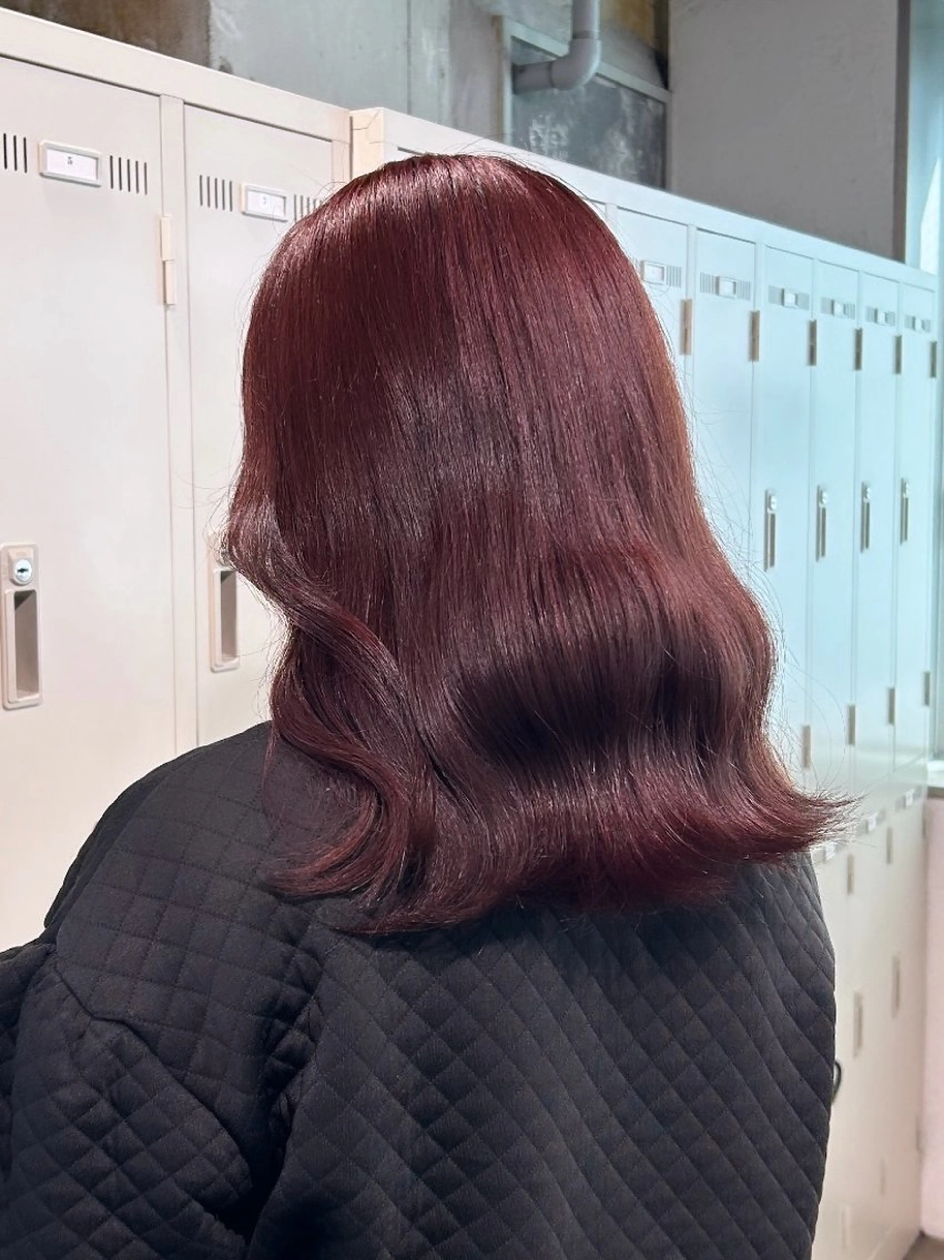 ミディアム IS所属・横浜美容室/透明感 カラー/レイヤーのヘアスタイル