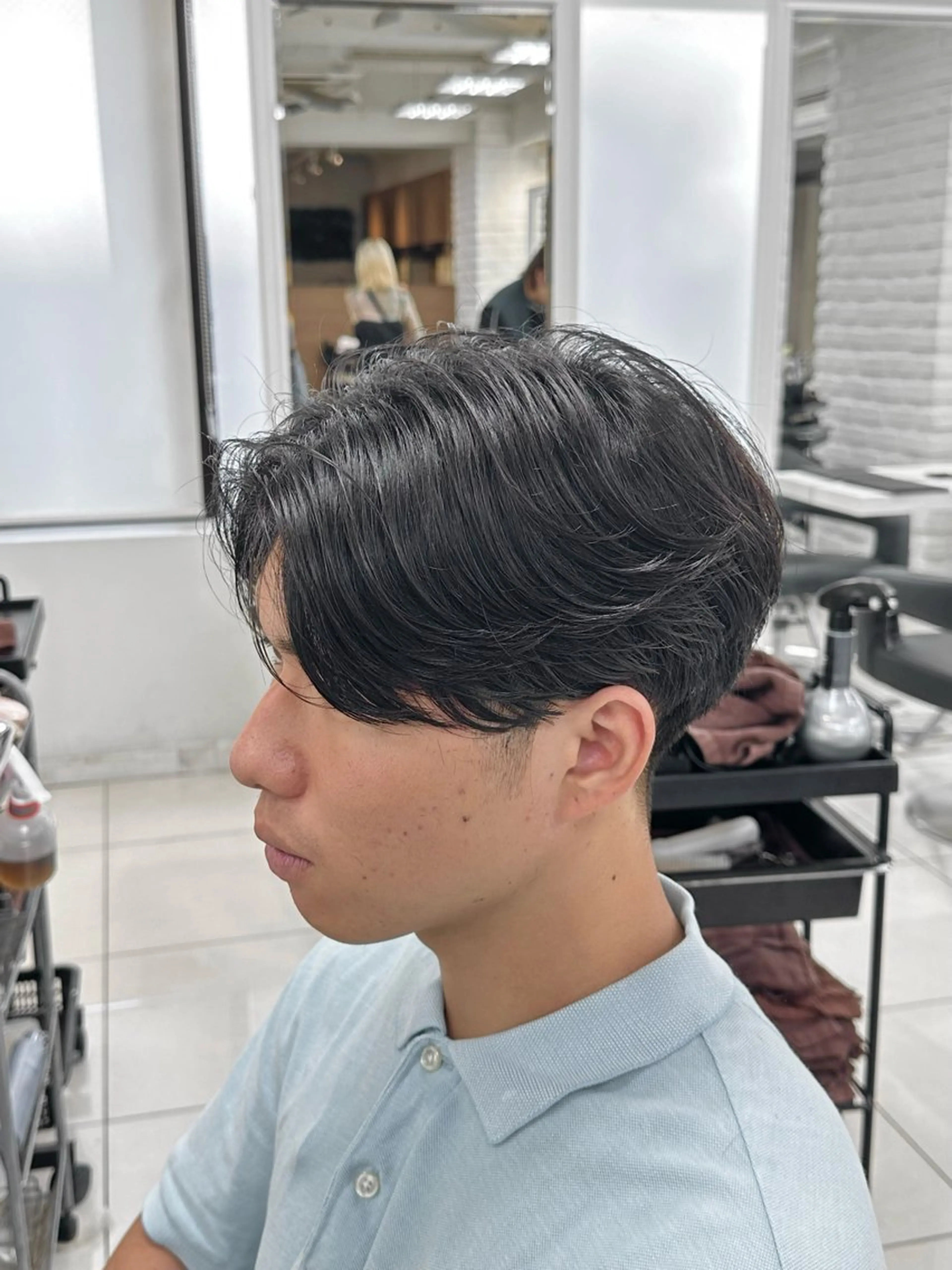 ショート パーマ メンズ センターパート メンズパーマ ニュアンスパーマ カット パーマ トリートメント フェザーパーマ職人 🪶ryosukeのヘアスタイル