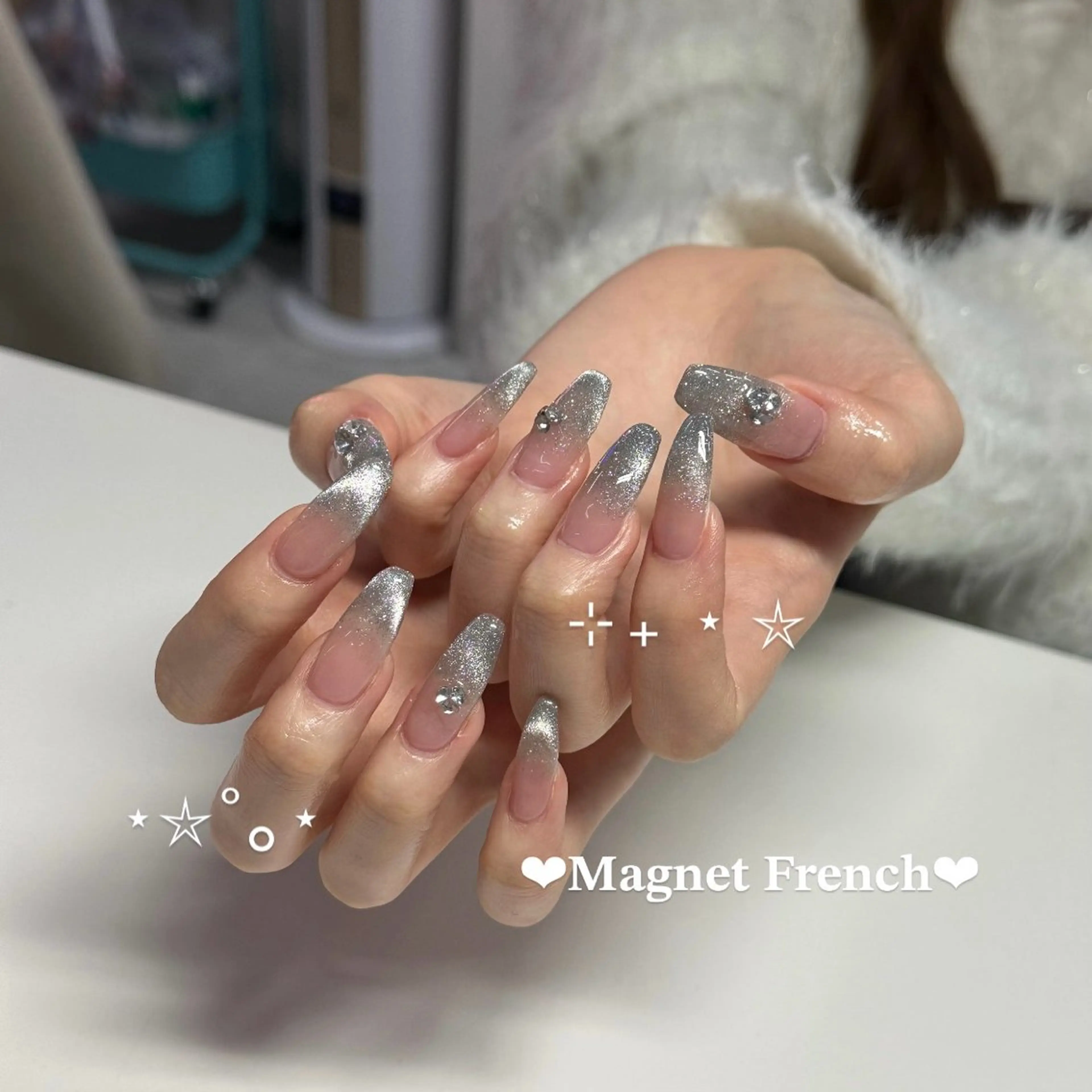 ネイル フレンチネイル マグネットネイル マグネットフレンチ ハンドネイル WOLTOKYO渋谷 yunaのネイルデザイン