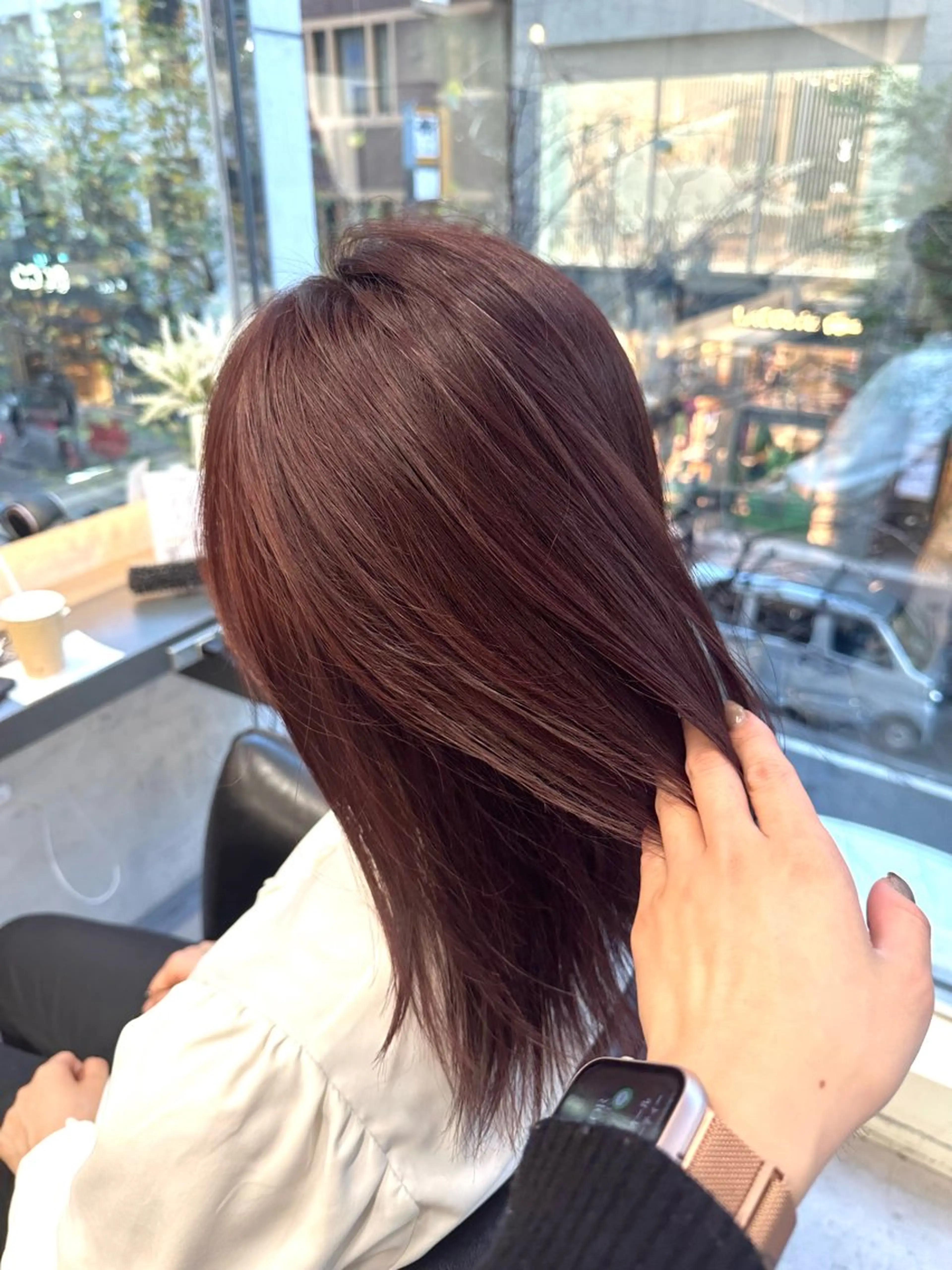 セミロング カラー Misora/ボブ/ レイヤー/艶カラーのヘアスタイル