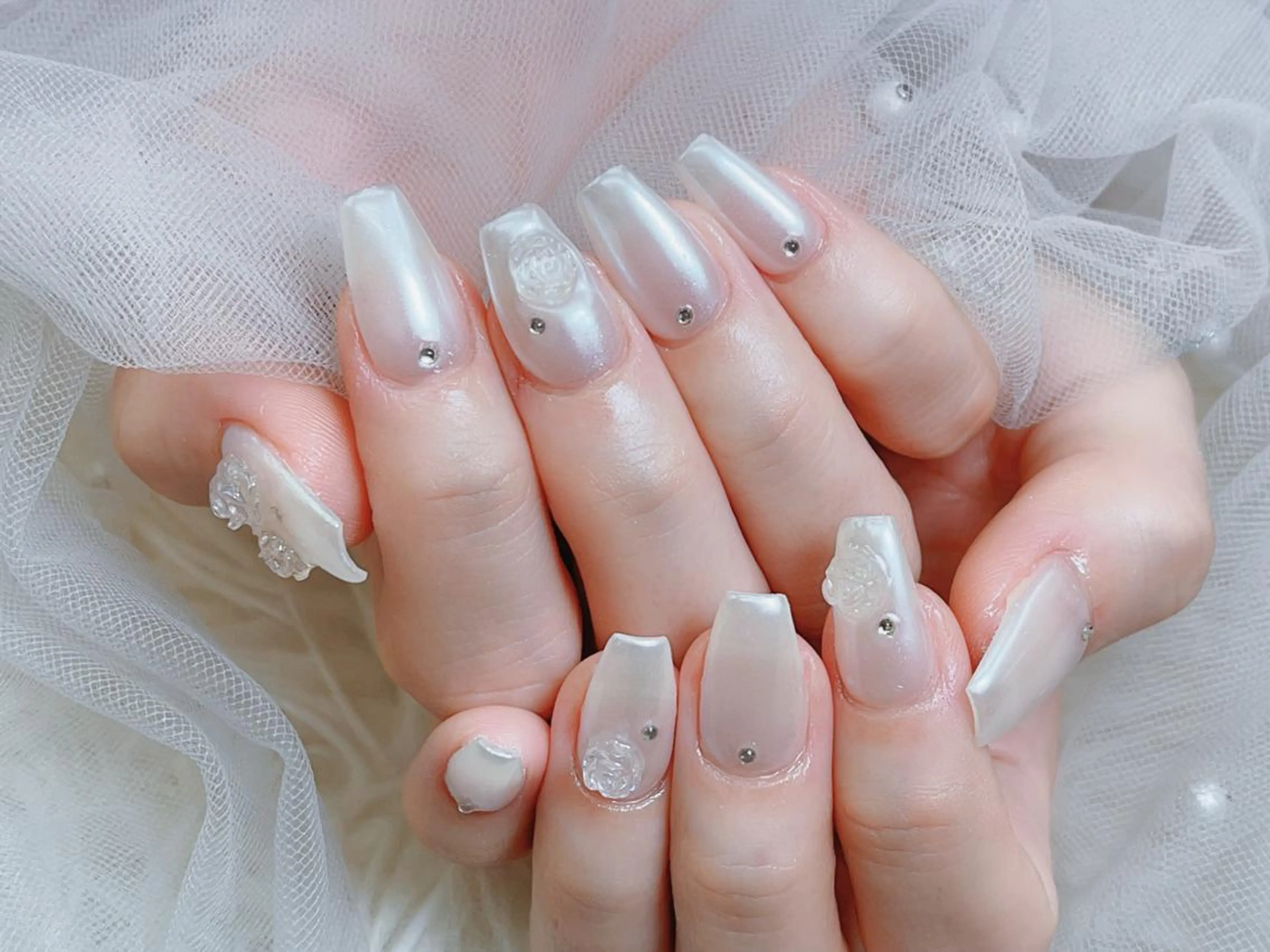 メンズ ネイル アートネイル フレンチネイル ジェルネイル キラキラネイル パラジェル Bloom kabukiのネイルデザイン