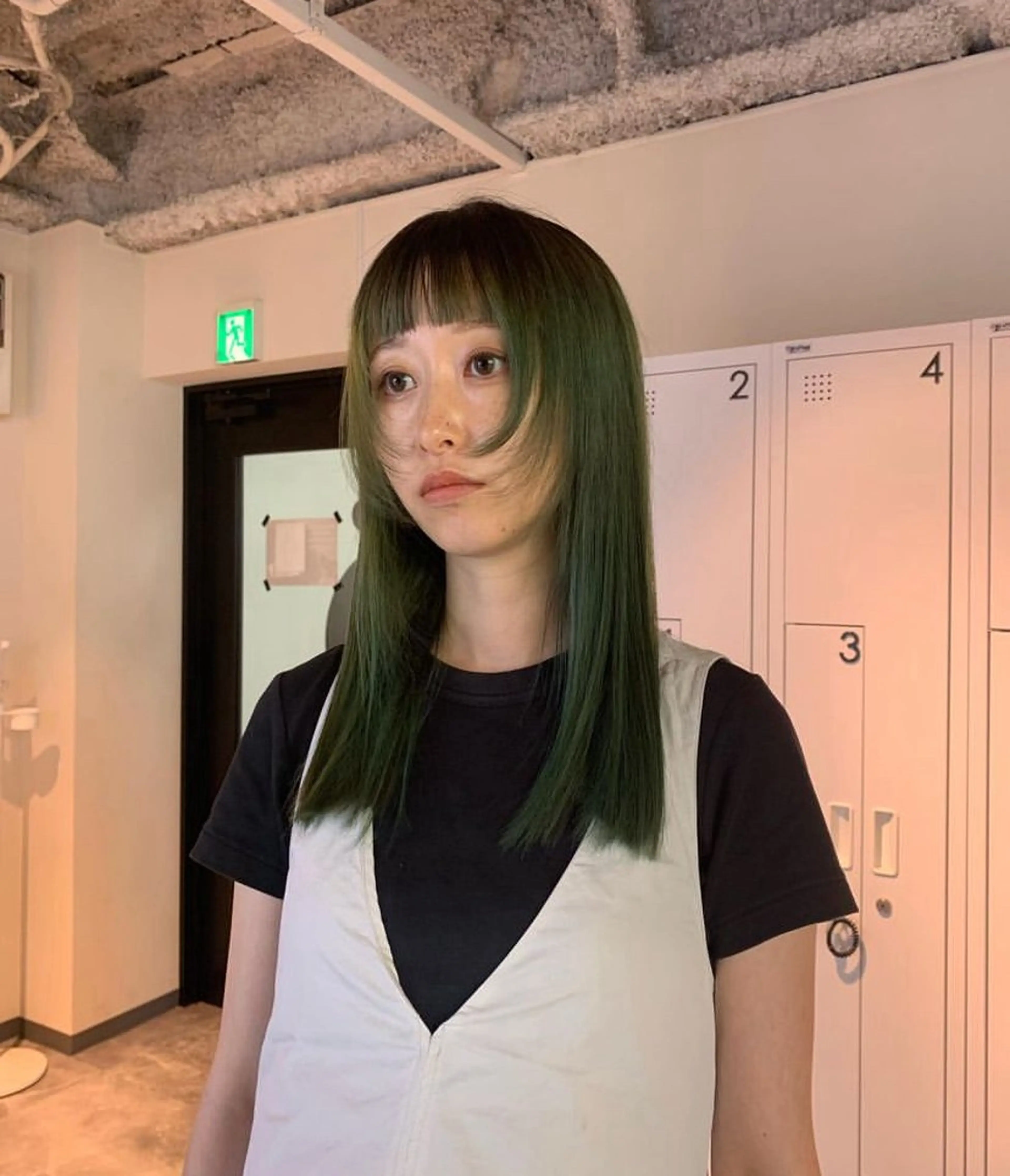 セミロング カット 縮毛矯正 mirai/レイヤー ボブ/デザインカラーのヘアスタイル