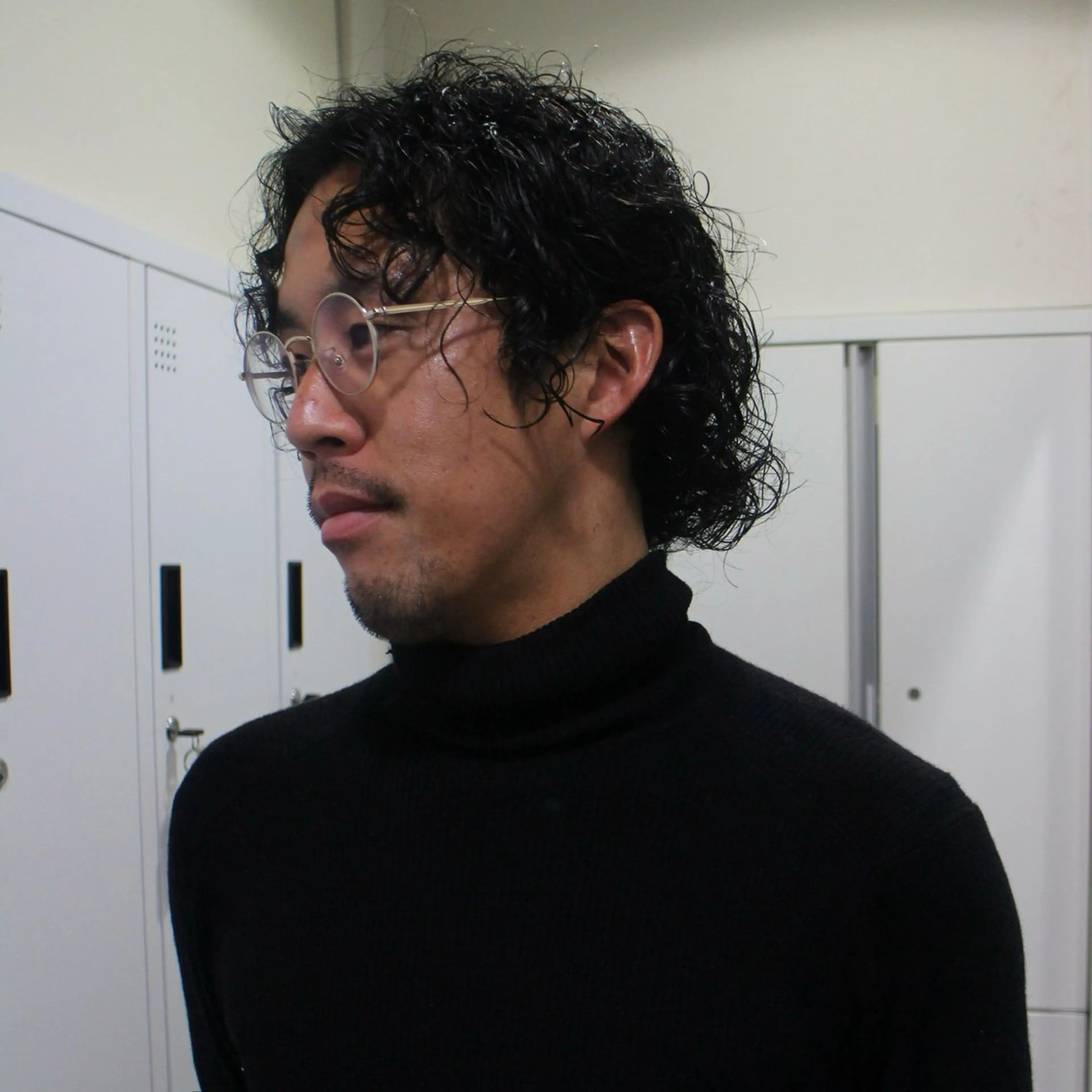 ショート パーマ メンズ カーリーパーマ/ 透明ｶﾗｰ/MIKUのヘアスタイル