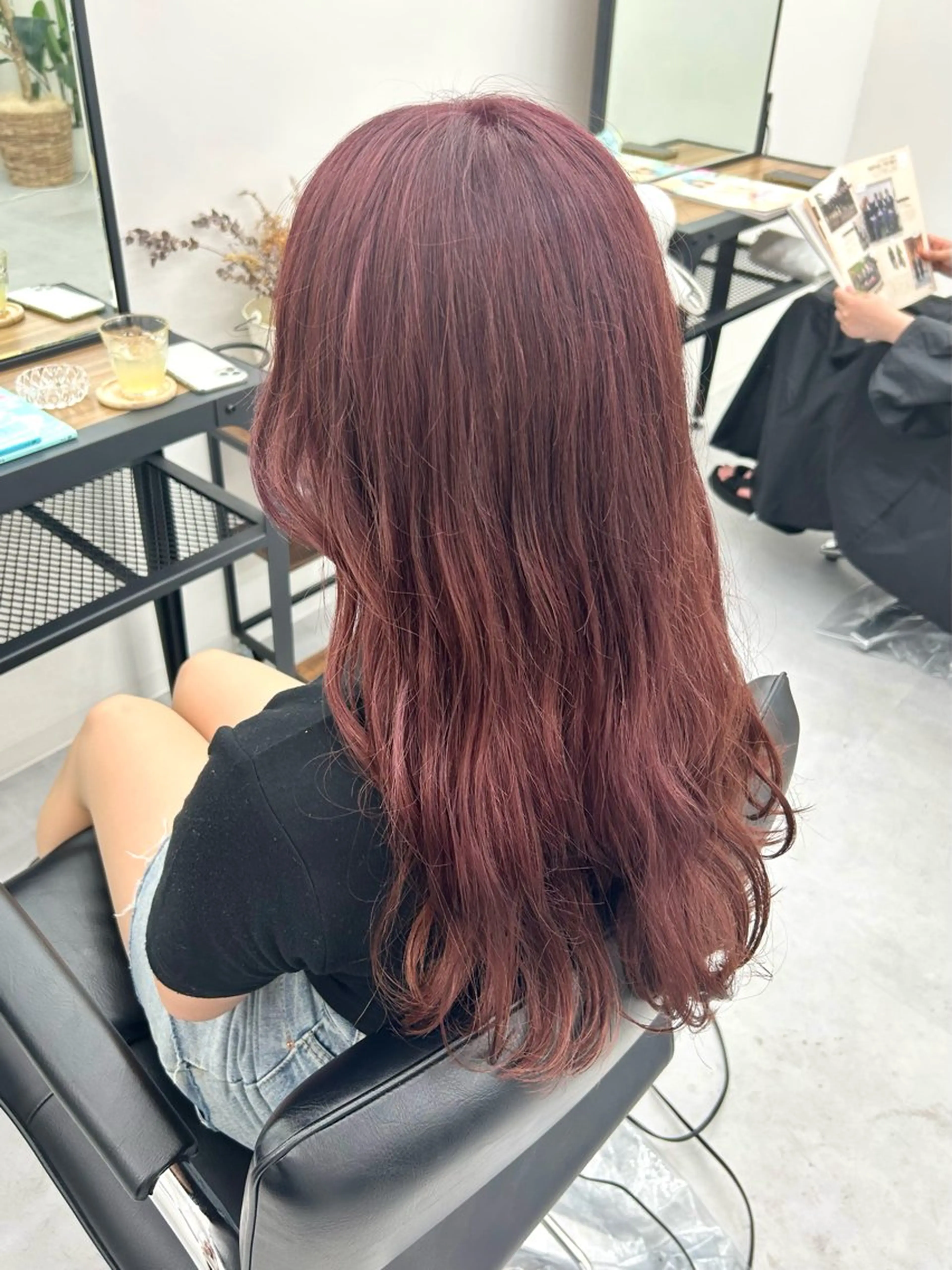 ロング カラー ブラウンカラー ピンクカラー ピンクブラウン レイヤー ハイトーン 暖色⭐︎KANAKOのヘアスタイル