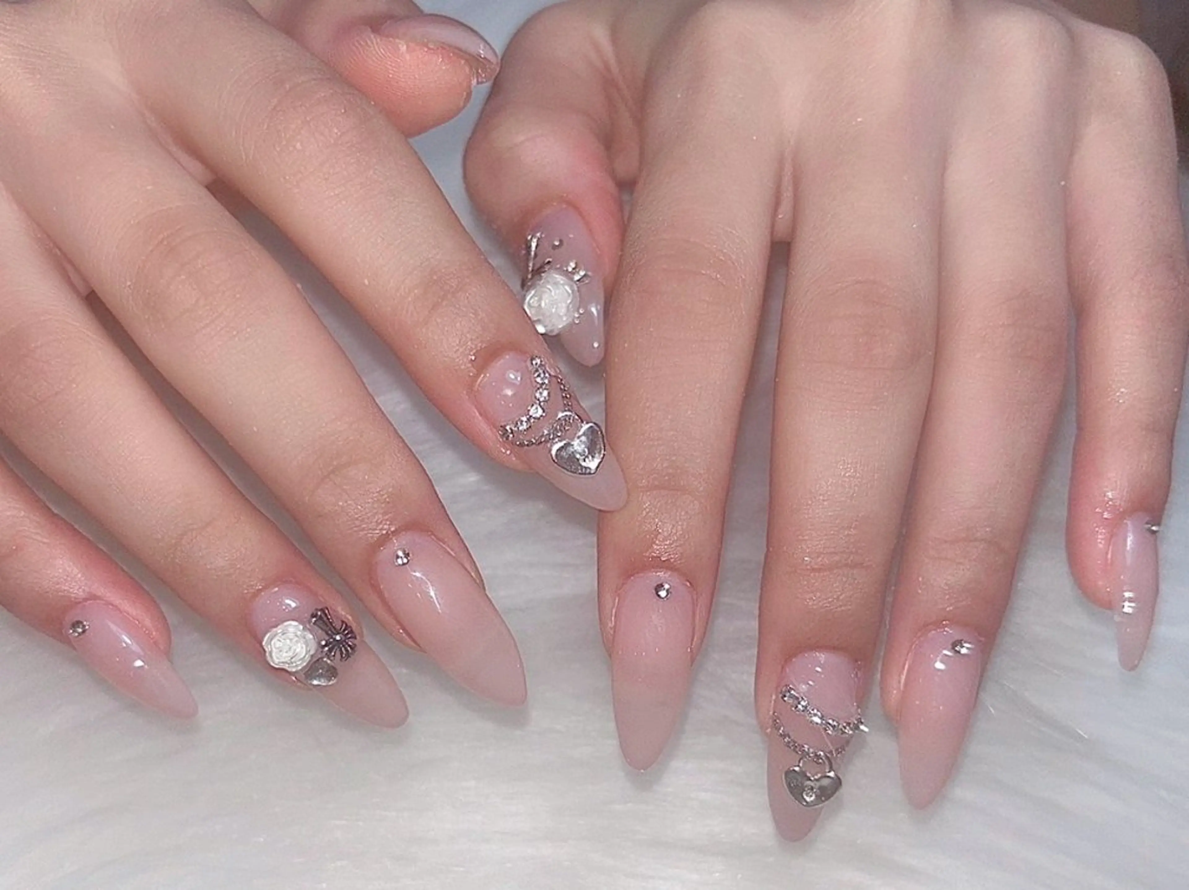 ネイル ネイルサロン Easenのネイルデザイン