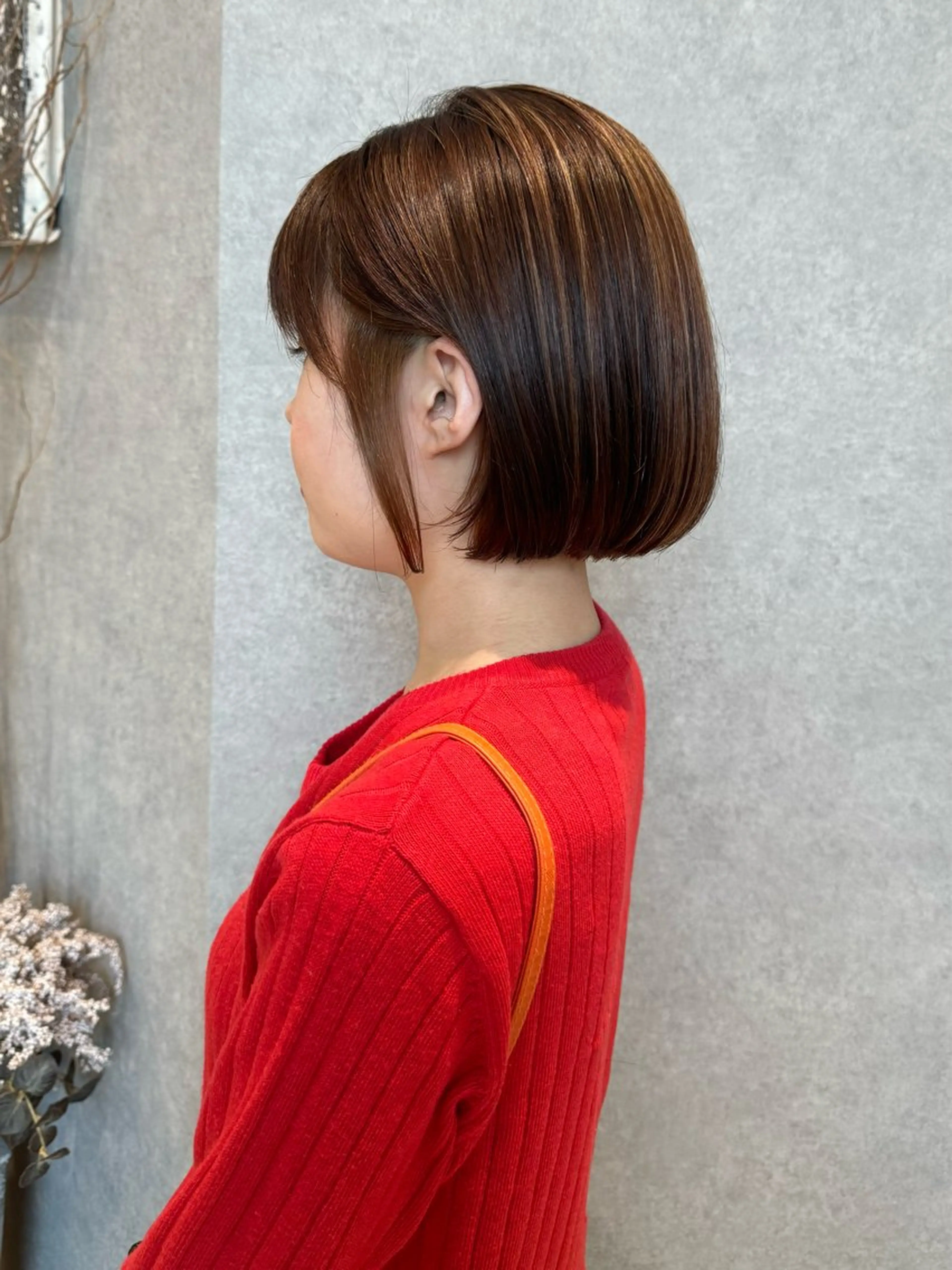 ミディアム カット ヘアカラー 堀結香/顔まわり レイヤー/蒲生四丁目のヘアスタイル