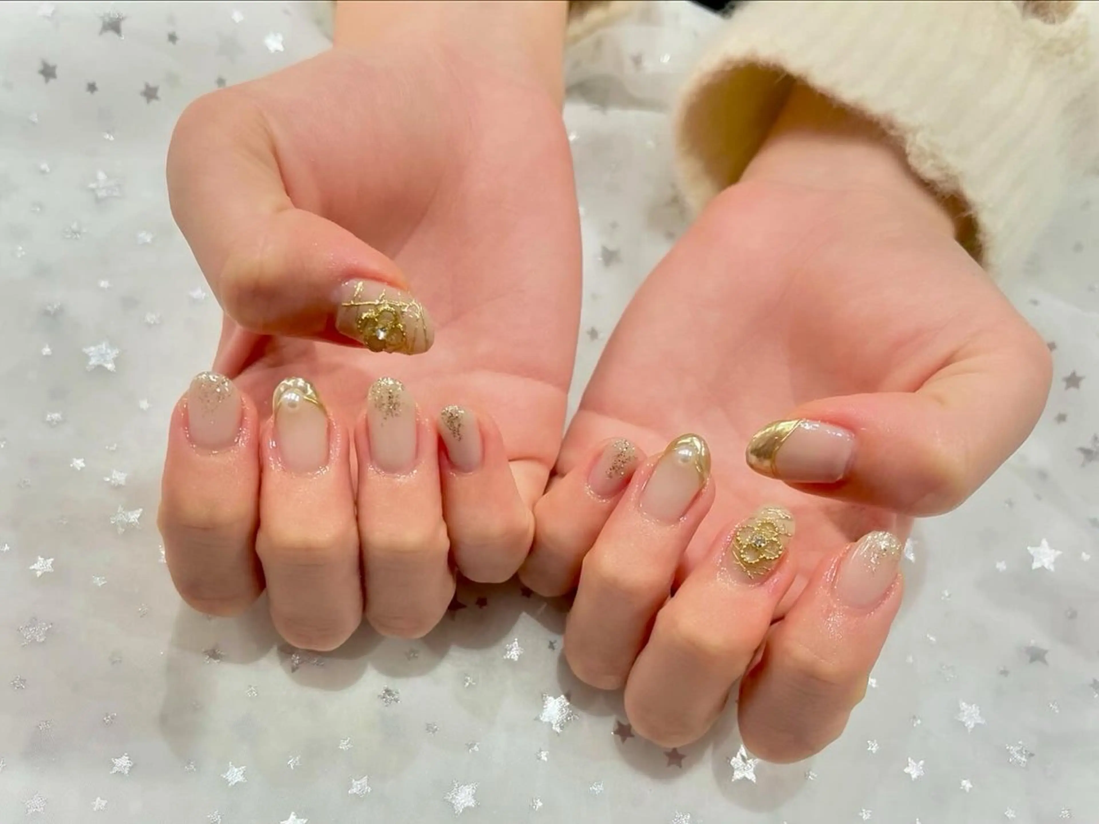 ネイル アートネイル ゴールド ミラーネイル ハンドネイル Nail salon Cielel⟡Ayaのネイルデザイン