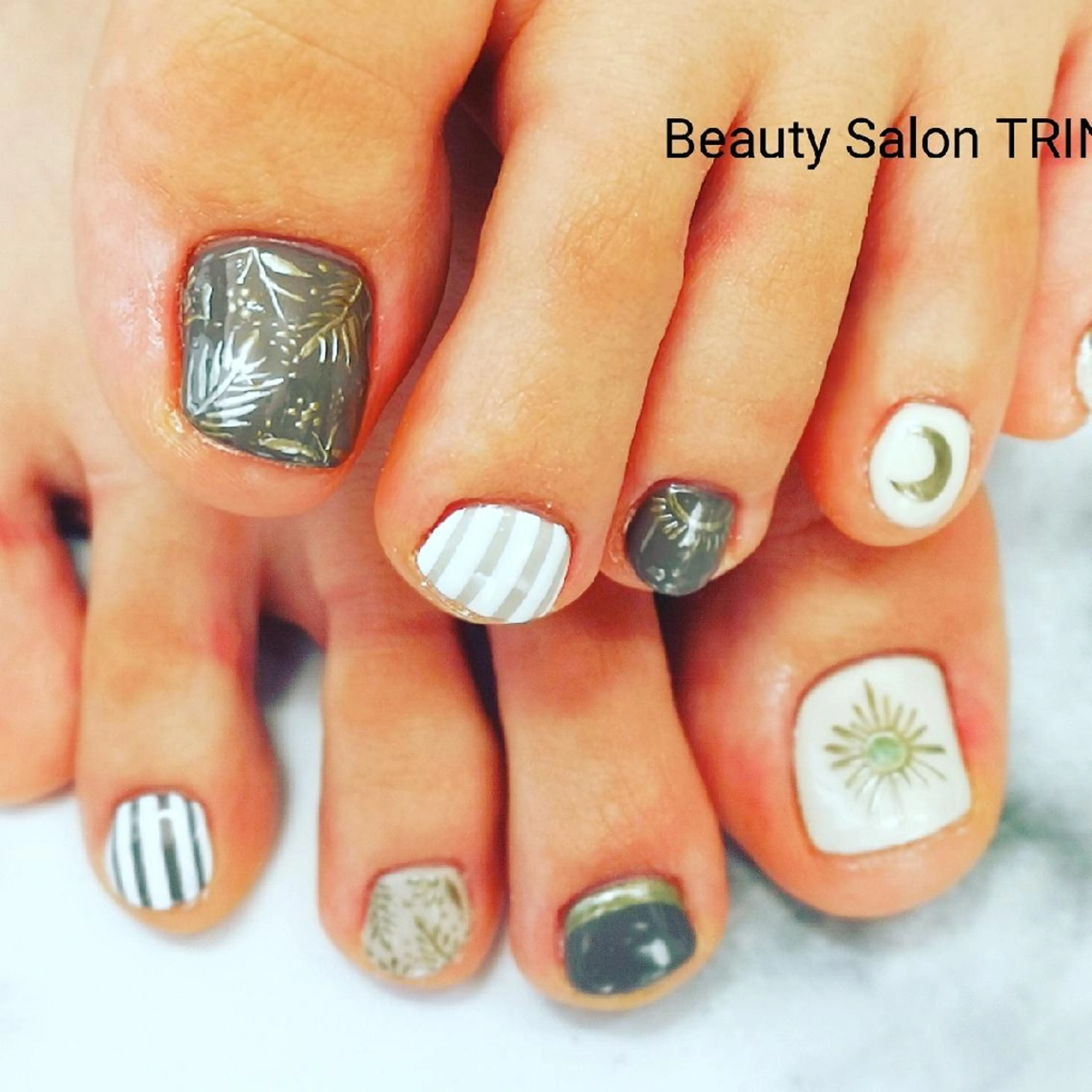 ネイル フットネイル フットネイル 石渡 美弥のネイルデザイン