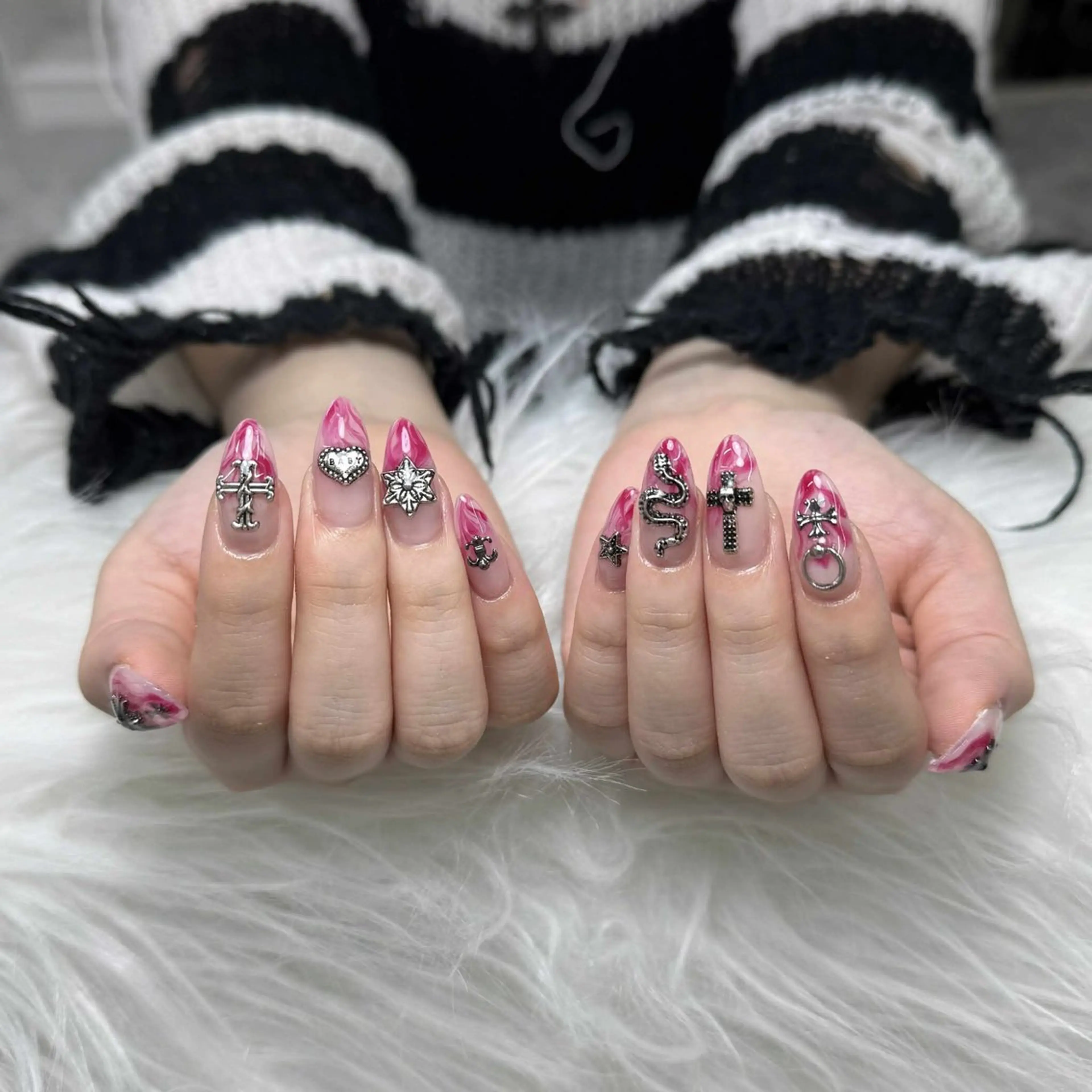 ネイル ハンドネイル ハンドケア Nova Nail Nambaのネイルデザイン