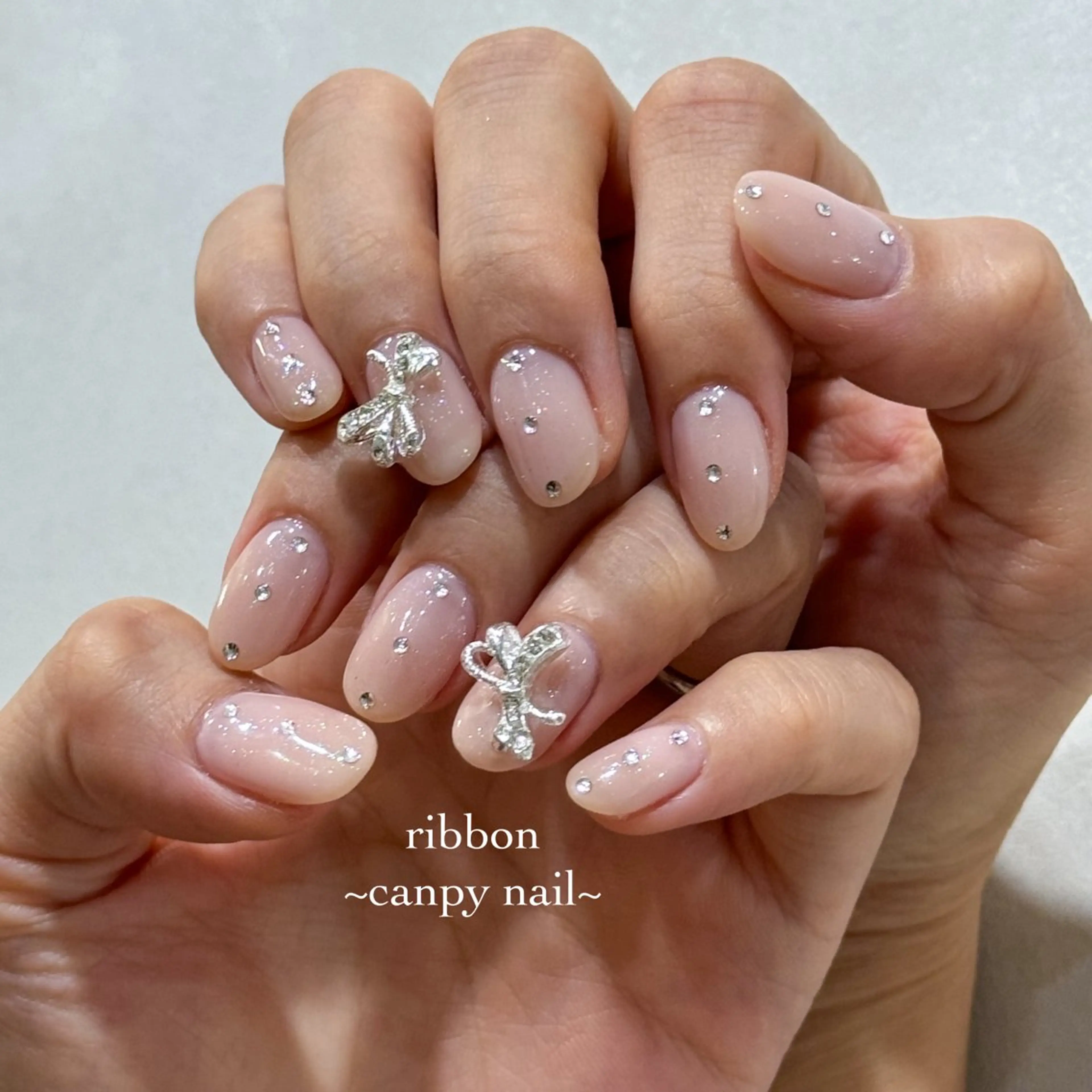 ネイル ガーリー 韓国ネイル リボン ストーンネイル ワンホンネイル ハンドネイル 韓国ネイル/ワンホン ネイル🎀表参道3分のネイルデザイン