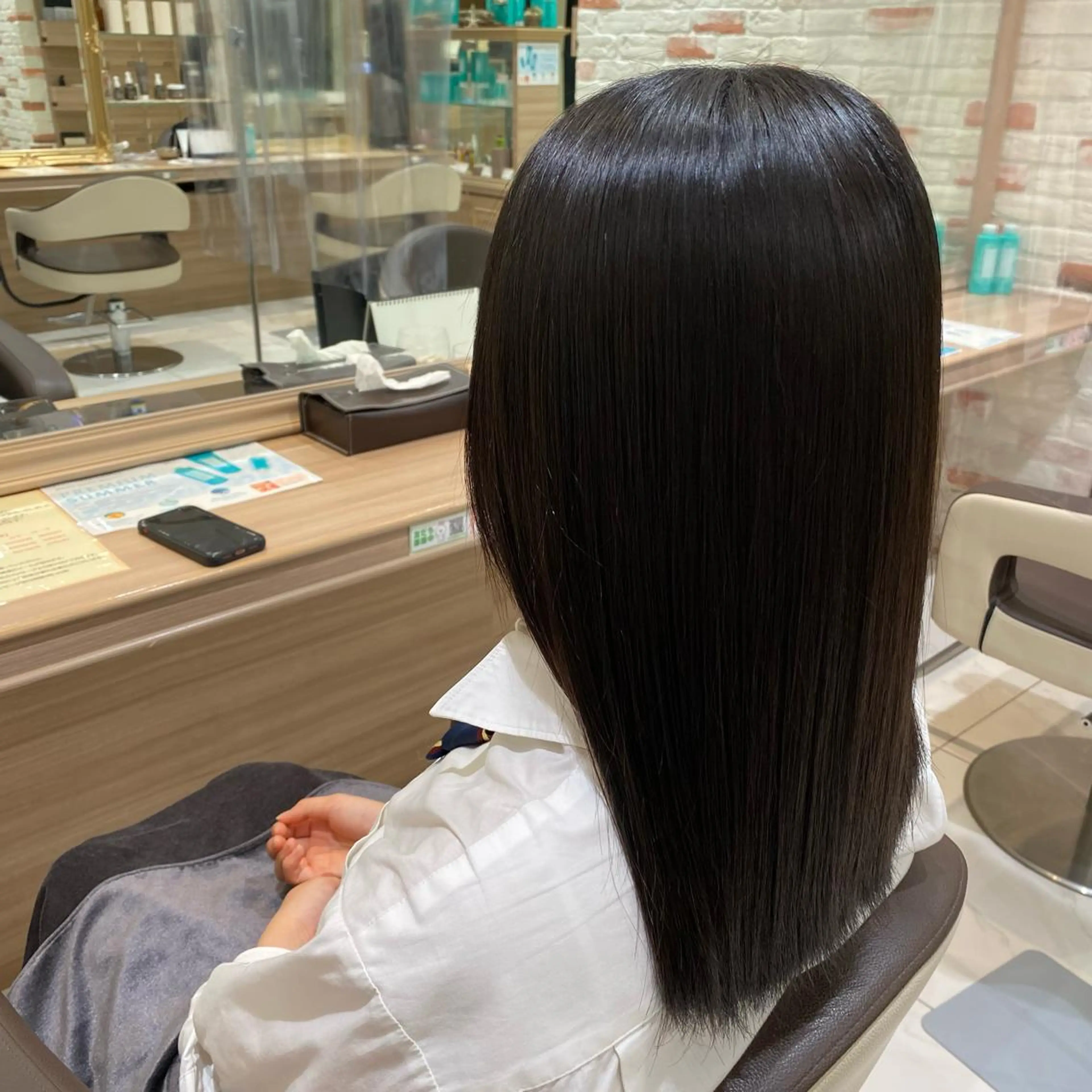 セミロング カット 縮毛矯正 トリートメント ✨美髪／縮毛矯正 講師 ／塚田健✨のヘアスタイル