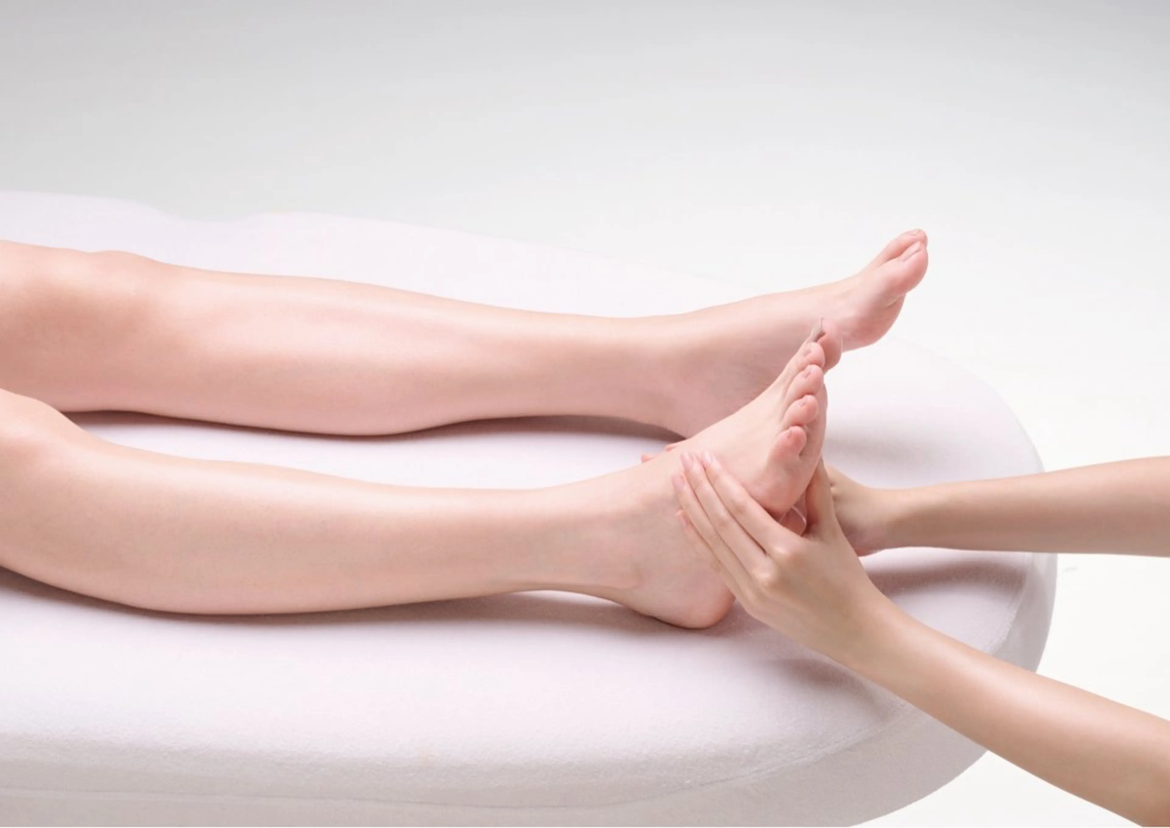 AIによる最新の肌診断+【20分】オイルマッサージ💆🏻‍♀️フット🦶✨¥1,000 ＊サンプルプレゼント付🎁✨の写真