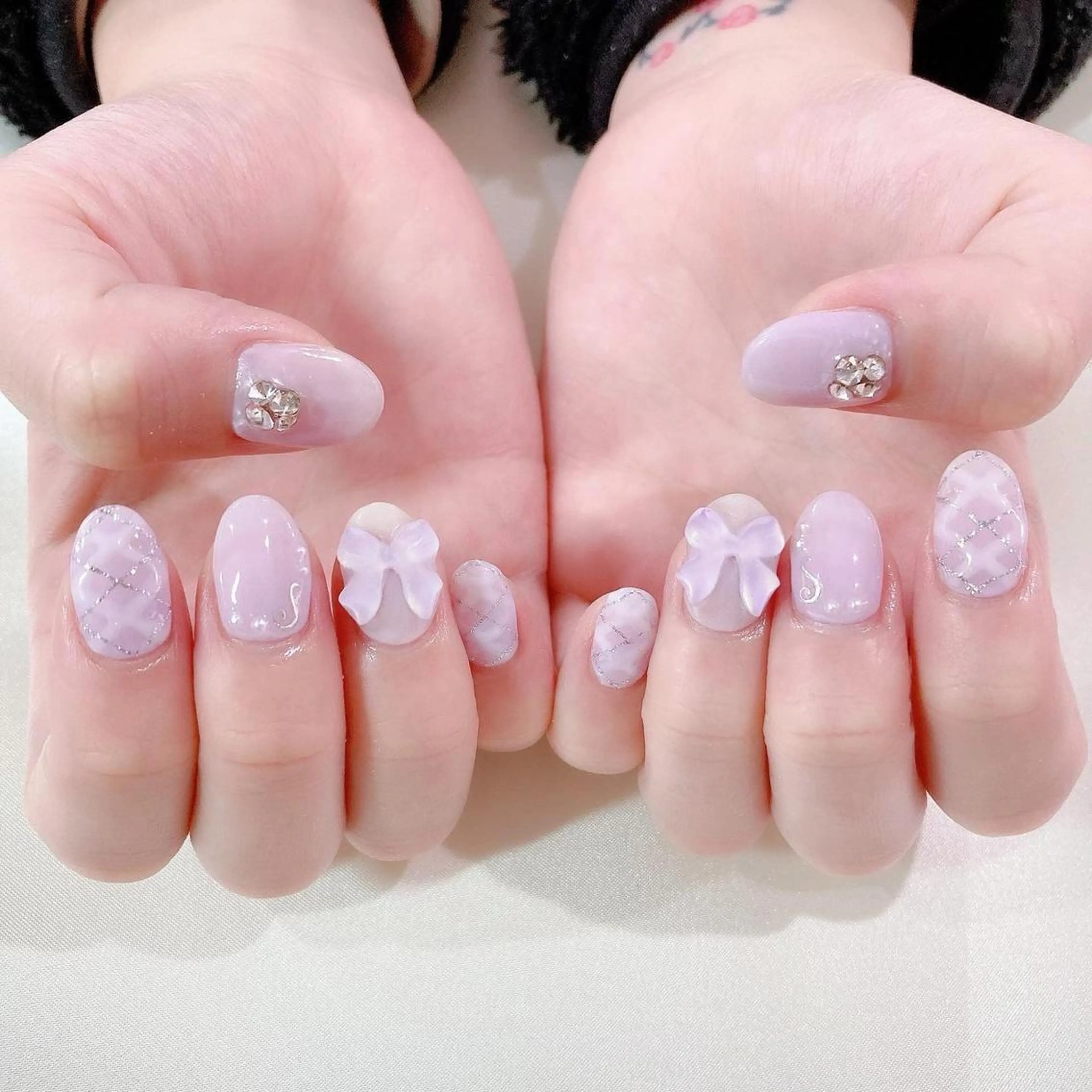 ネイル ジェルネイル キラキラネイル パラジェル パープル リボン ハンドネイル Salon Ｋのネイルデザイン