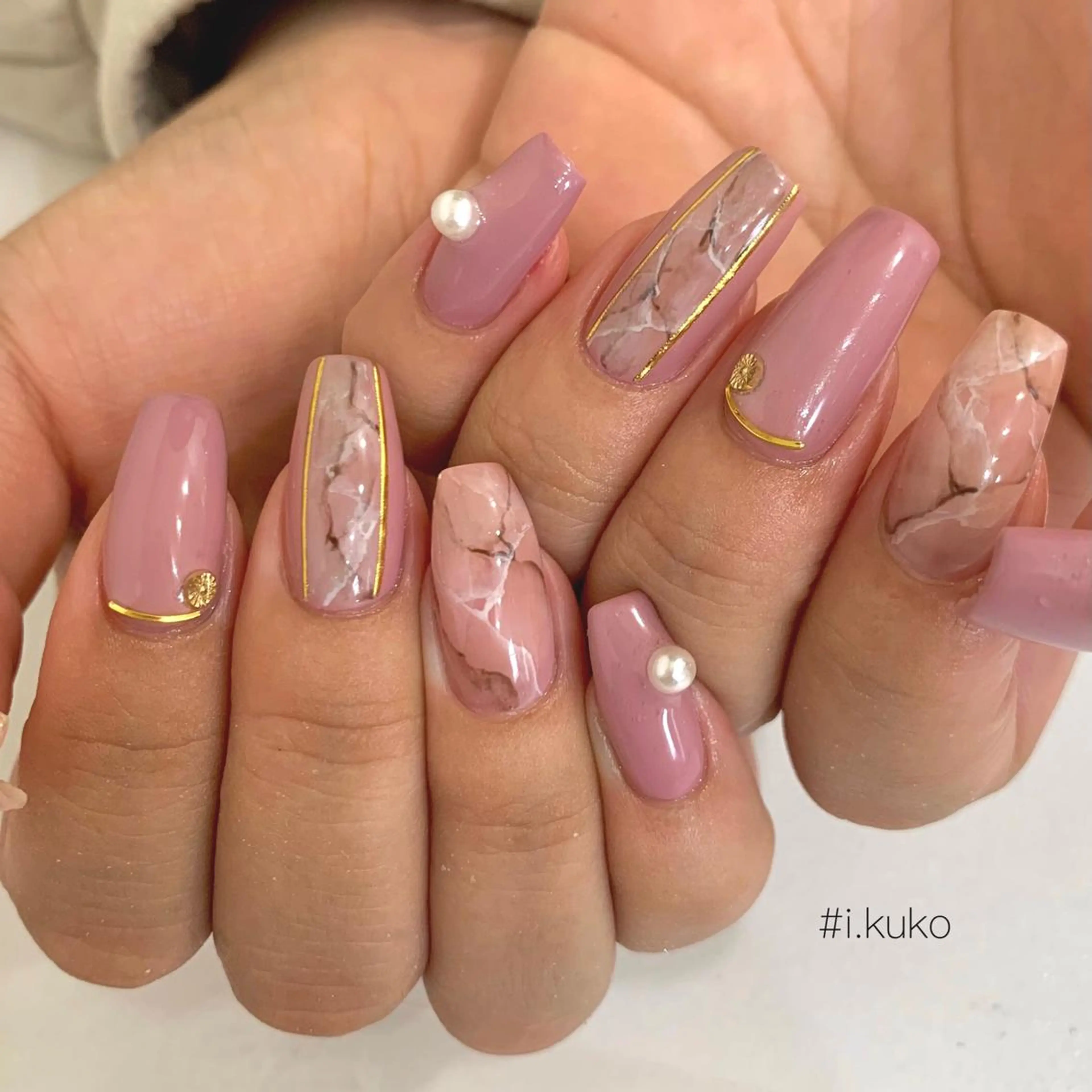 セミロング ネイル Chipieee Ikukoのネイルデザイン