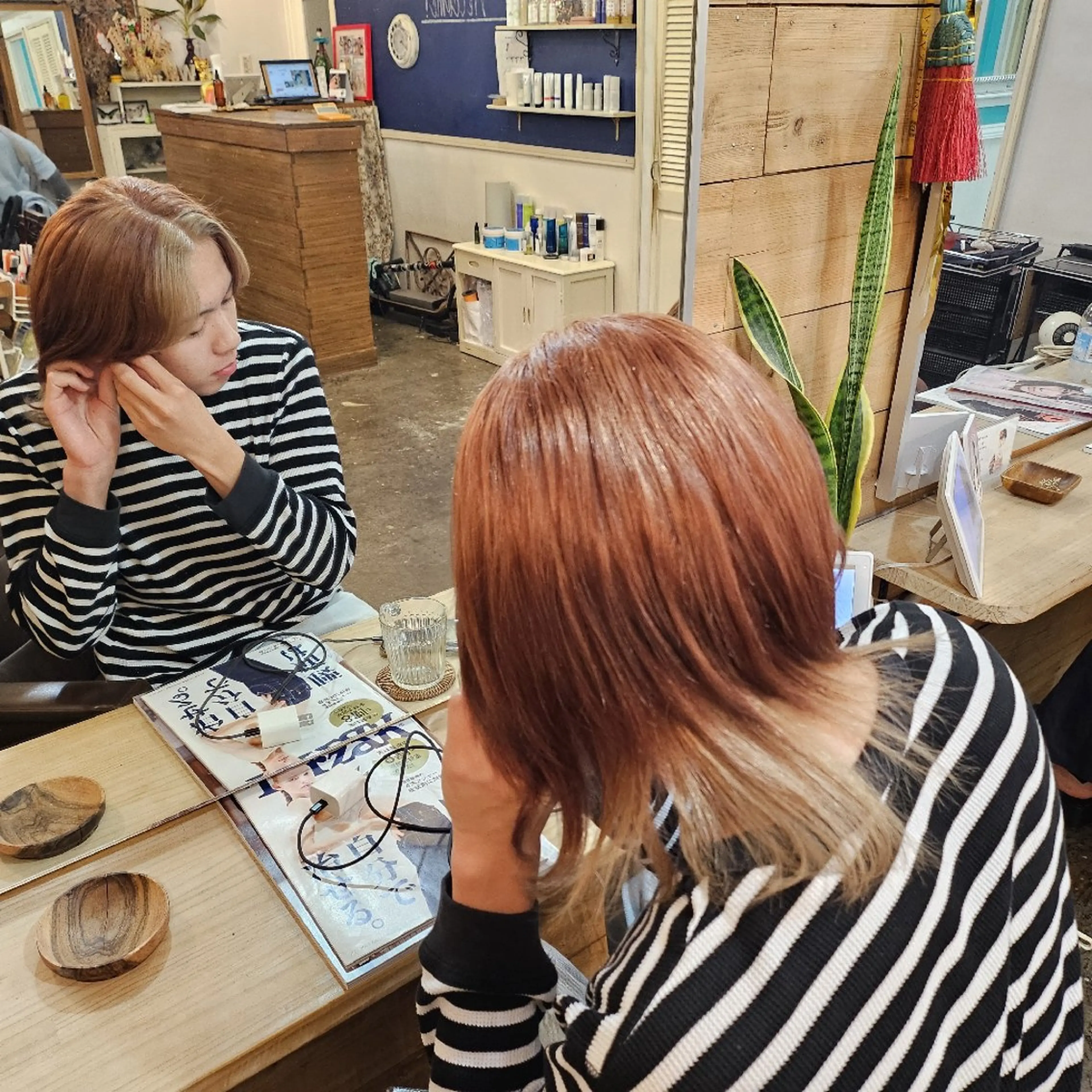 ミディアム ヘアカラー あべかりん/原宿 /マツパ/ハイトーンのヘアスタイル