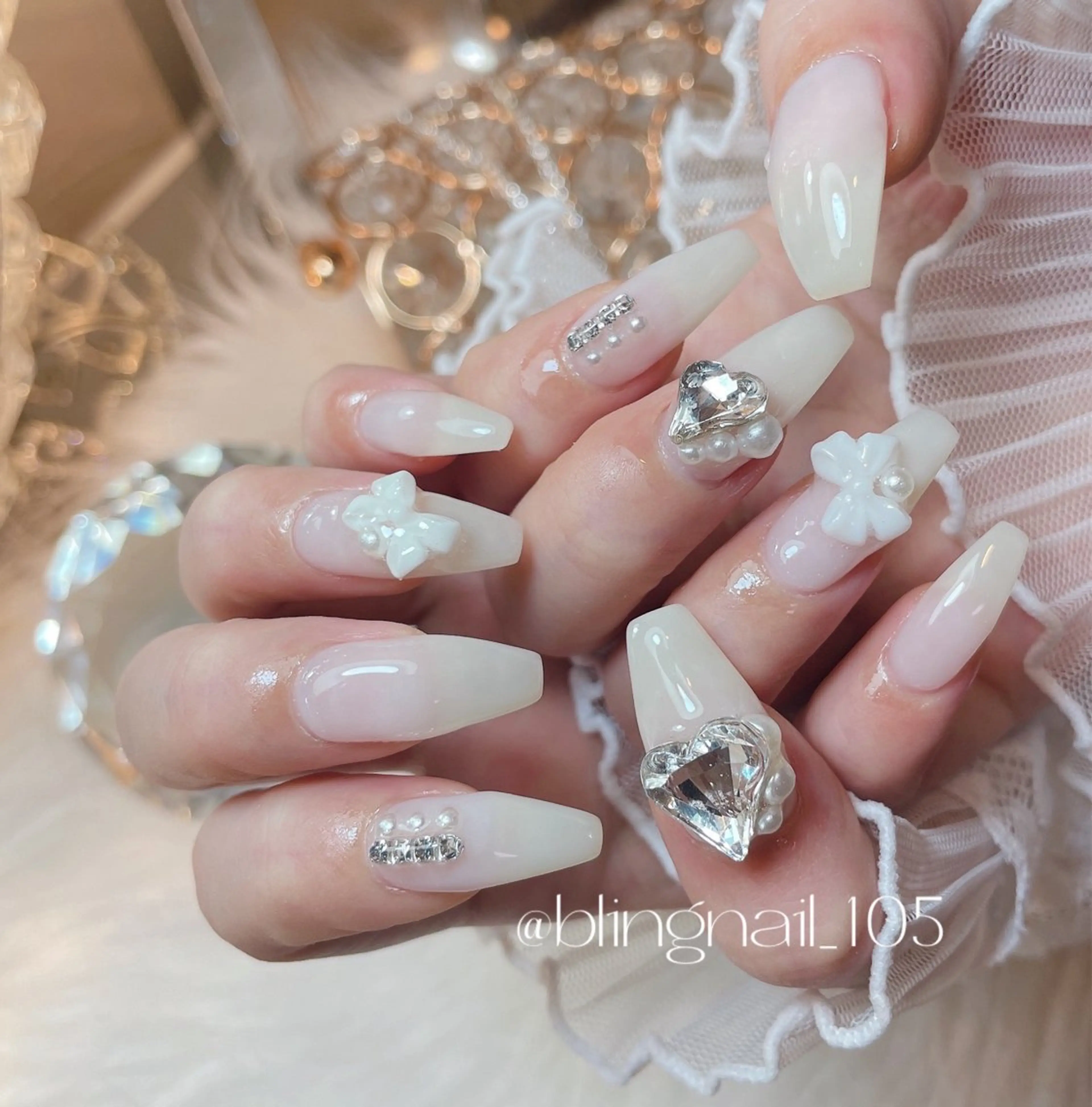 ネイル 23時まで❤︎韓国、 ワンホンネイルのネイルデザイン