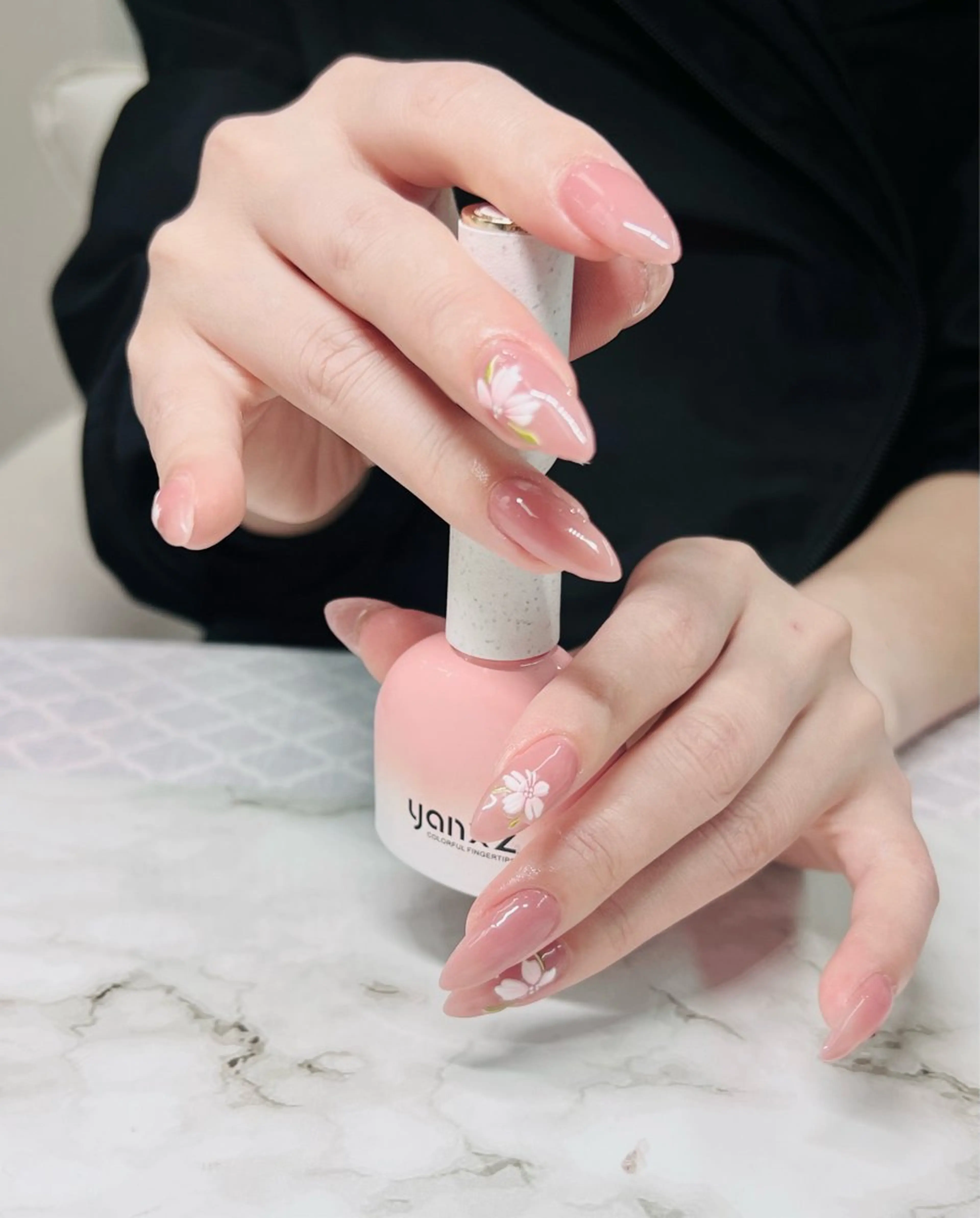 ネイル Hyhy spa所属・Na Naのネイルデザイン