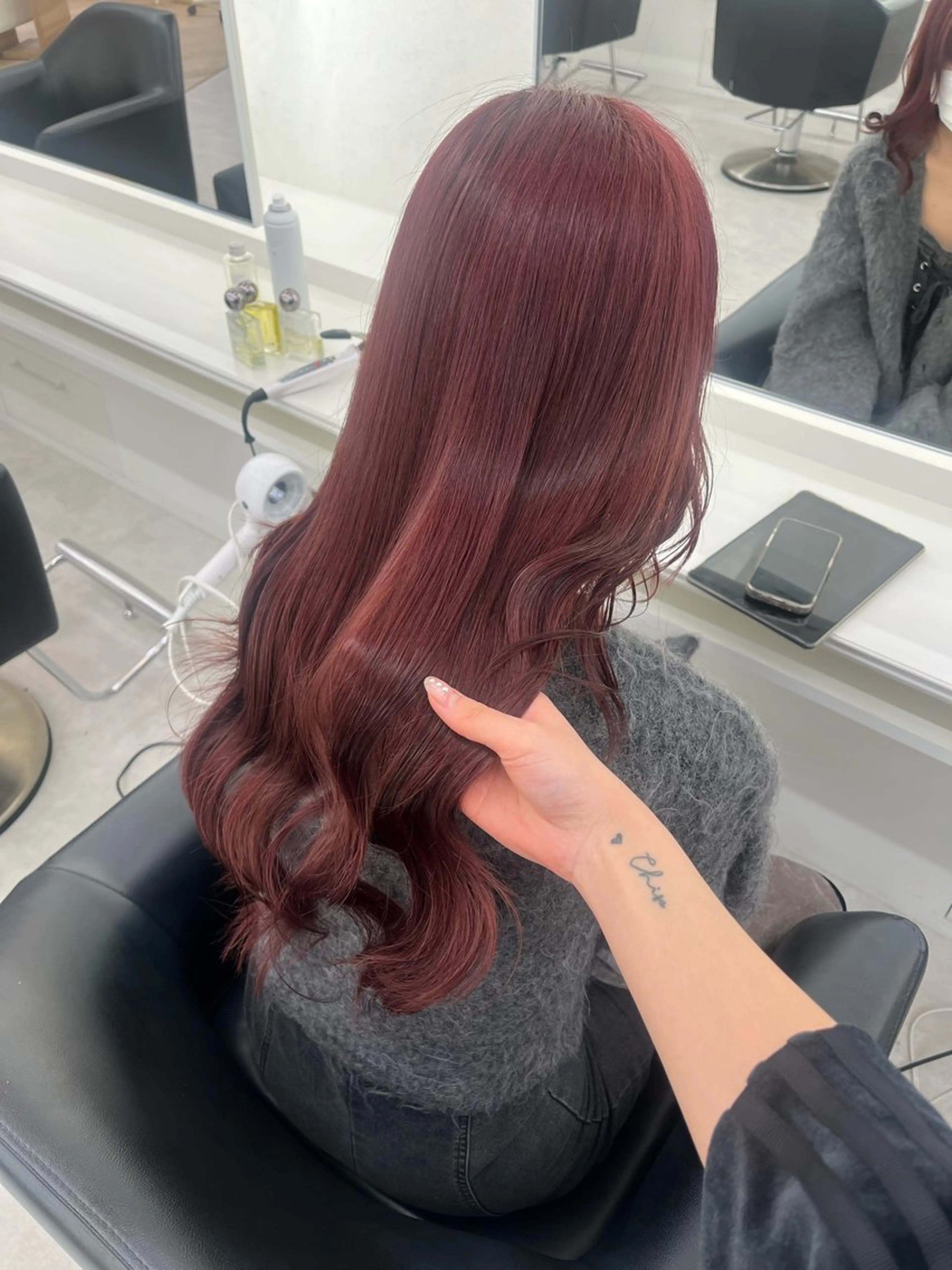 ロング カラー GOODDAY ヘアサロンのヘアスタイル