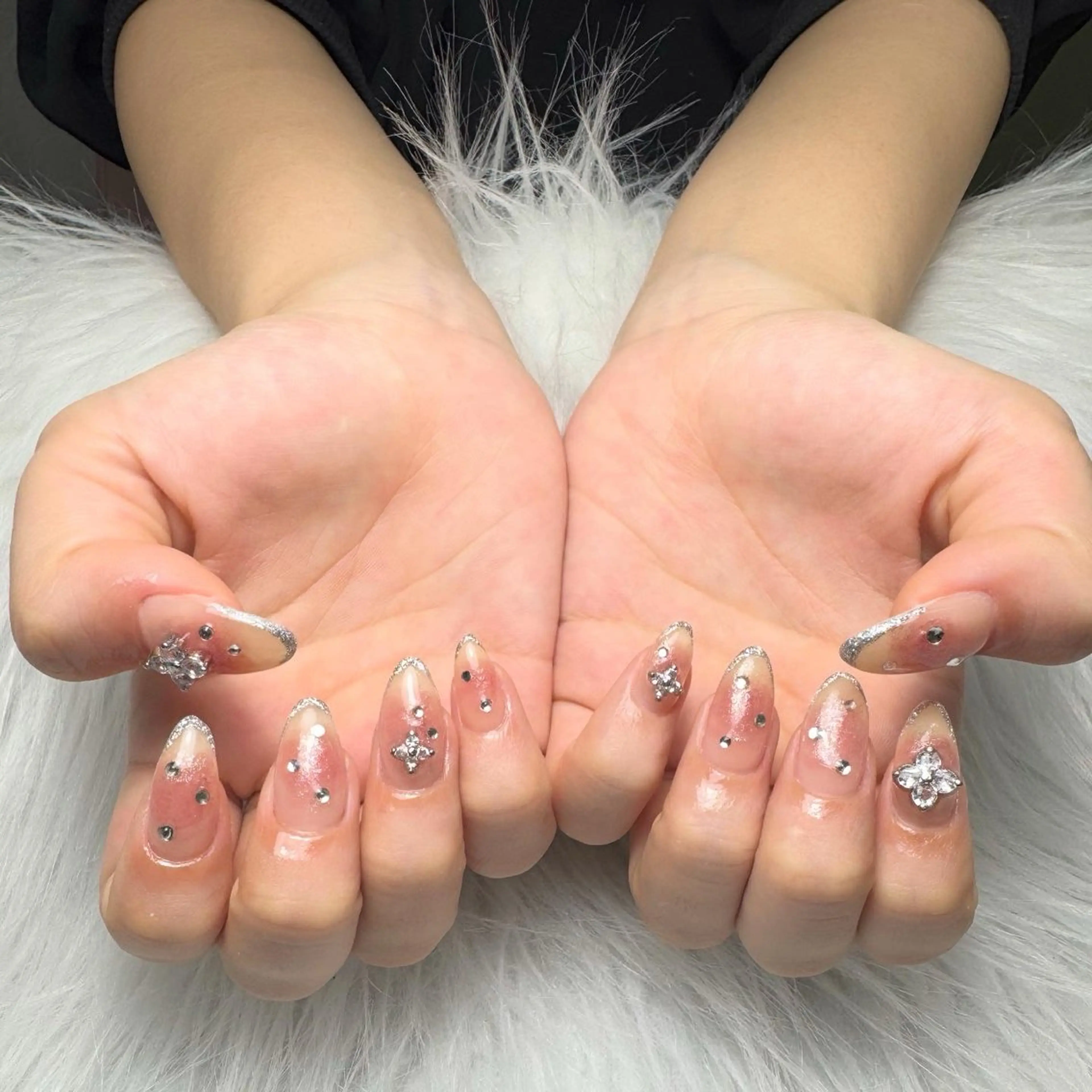 ネイル R momo京橋のネイルデザイン