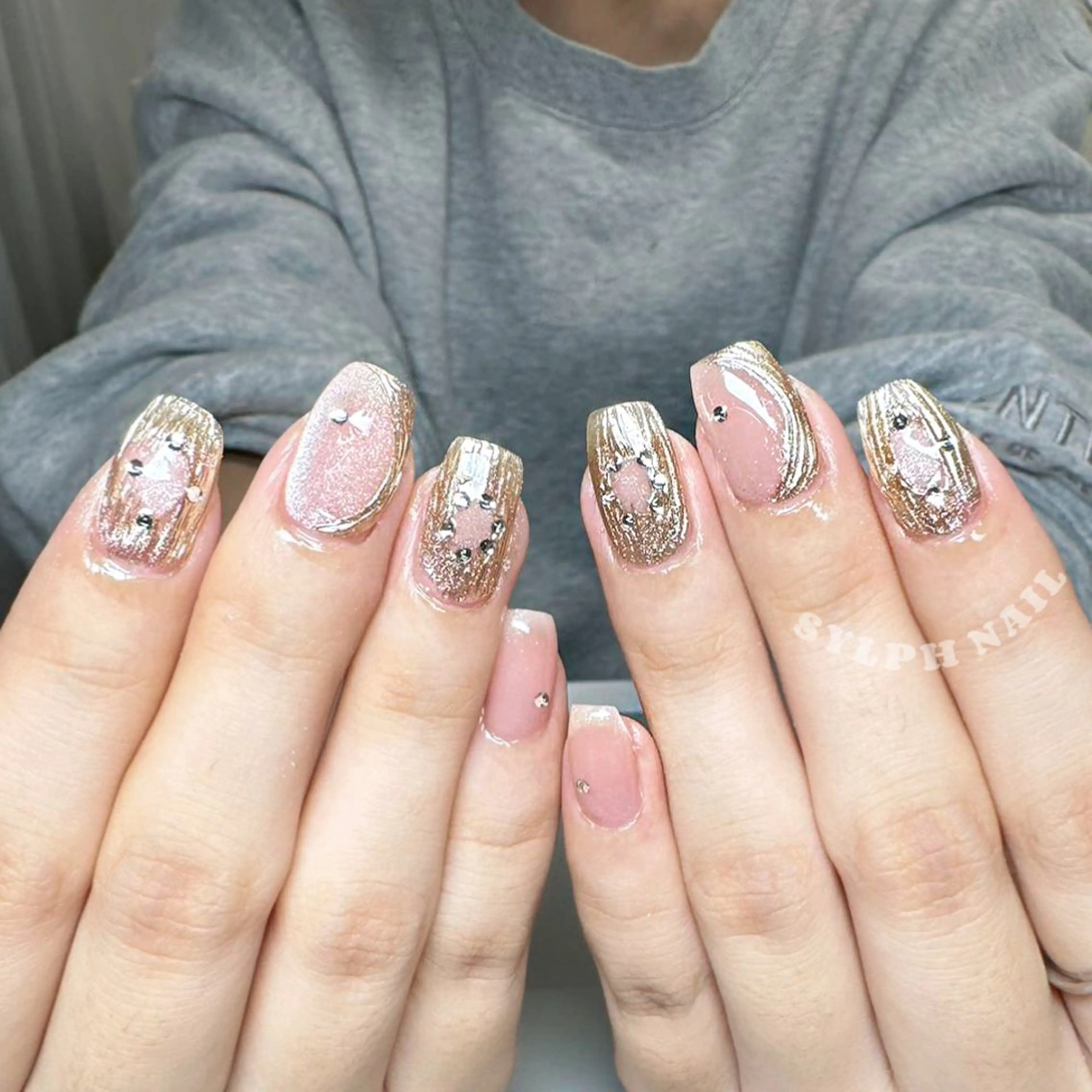 ネイル ハンドネイル Trend Nail シルフのネイルデザイン