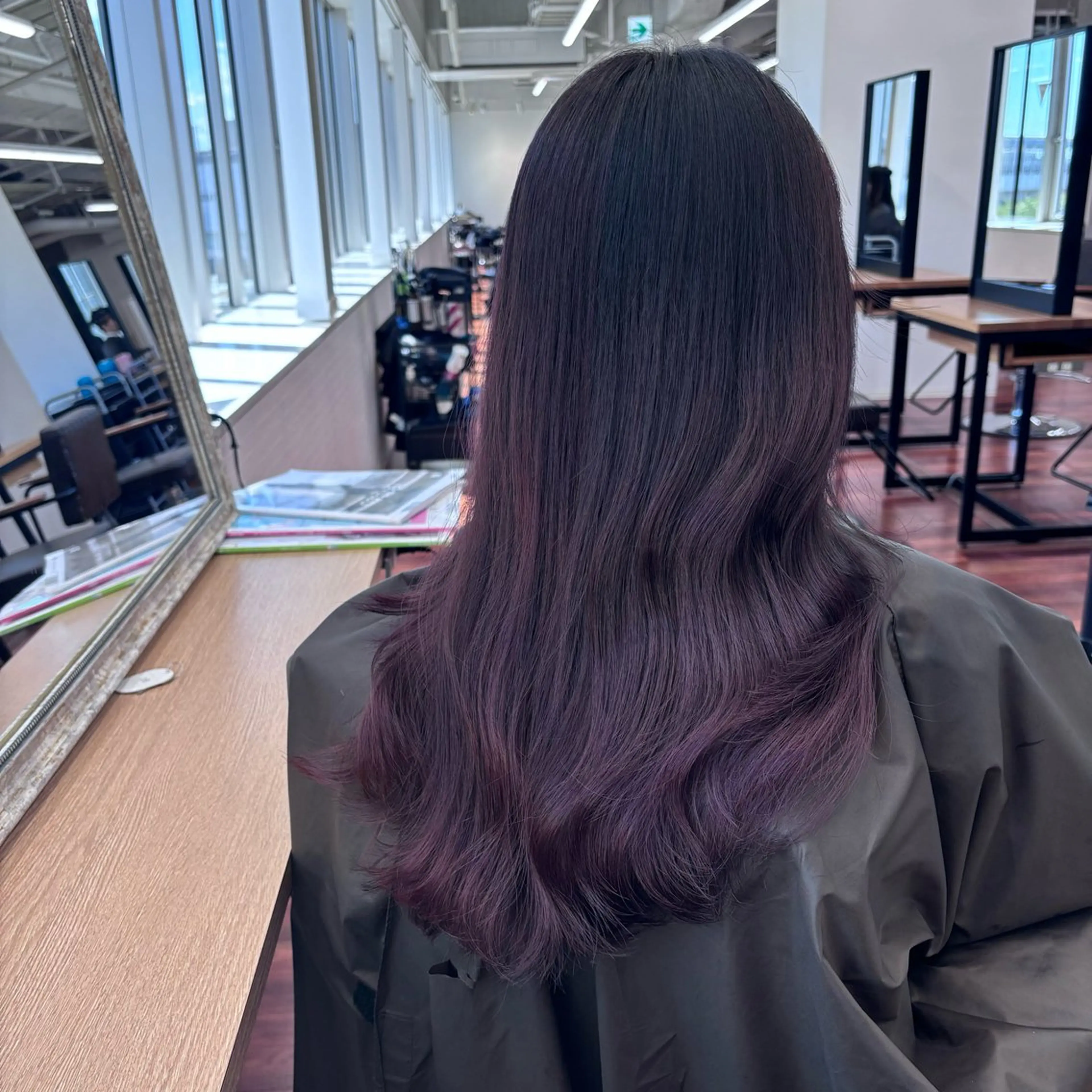 ロング カラー ヘアアレンジ カット ヘアカラー トリートメント グランルッソ所属・岡山× バレイヤージュカラーのヘアスタイル