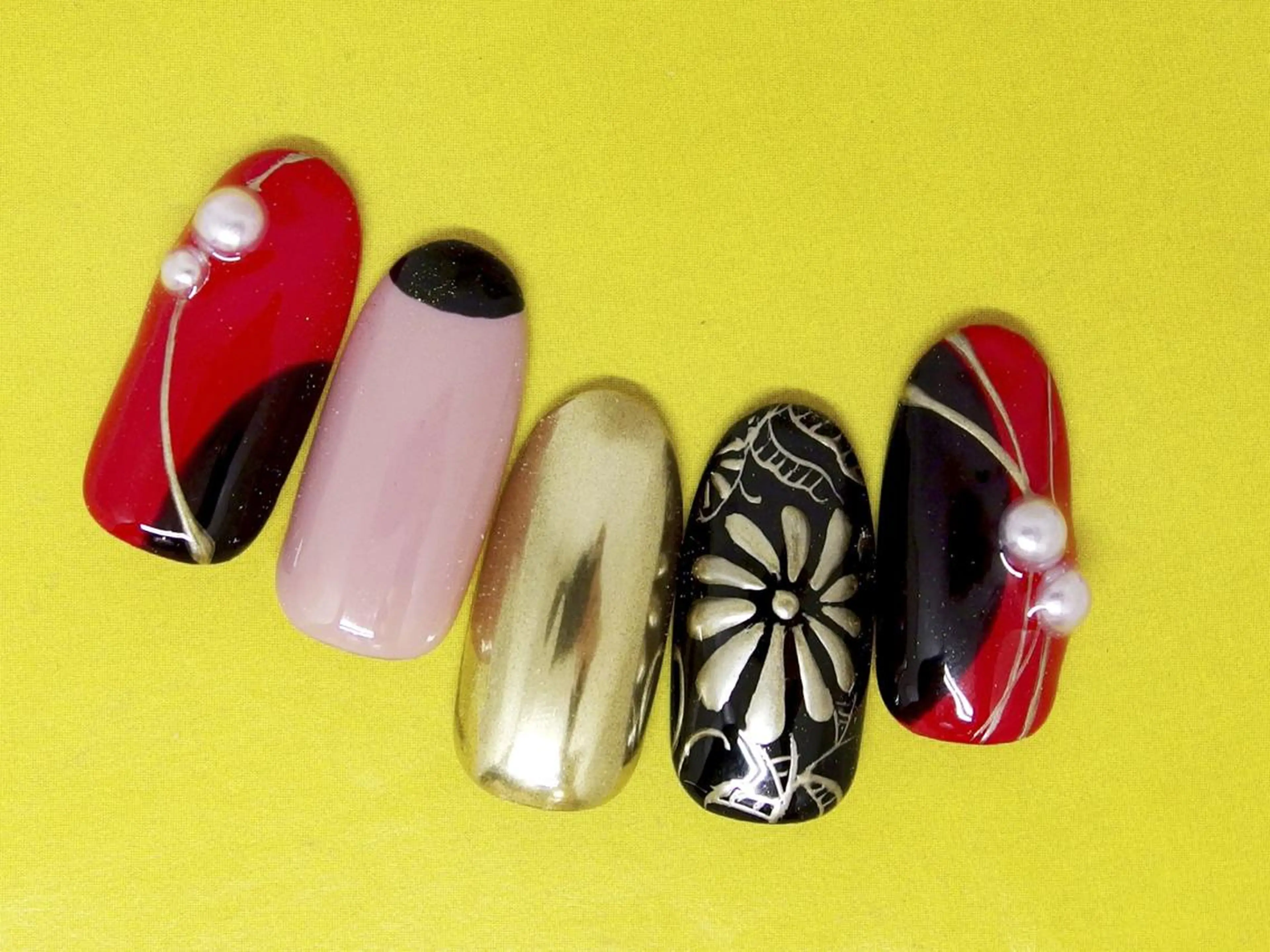 ネイル 成人式 持ち込み ハンドネイル ティーエヌ 金山駅東口店のネイルデザイン