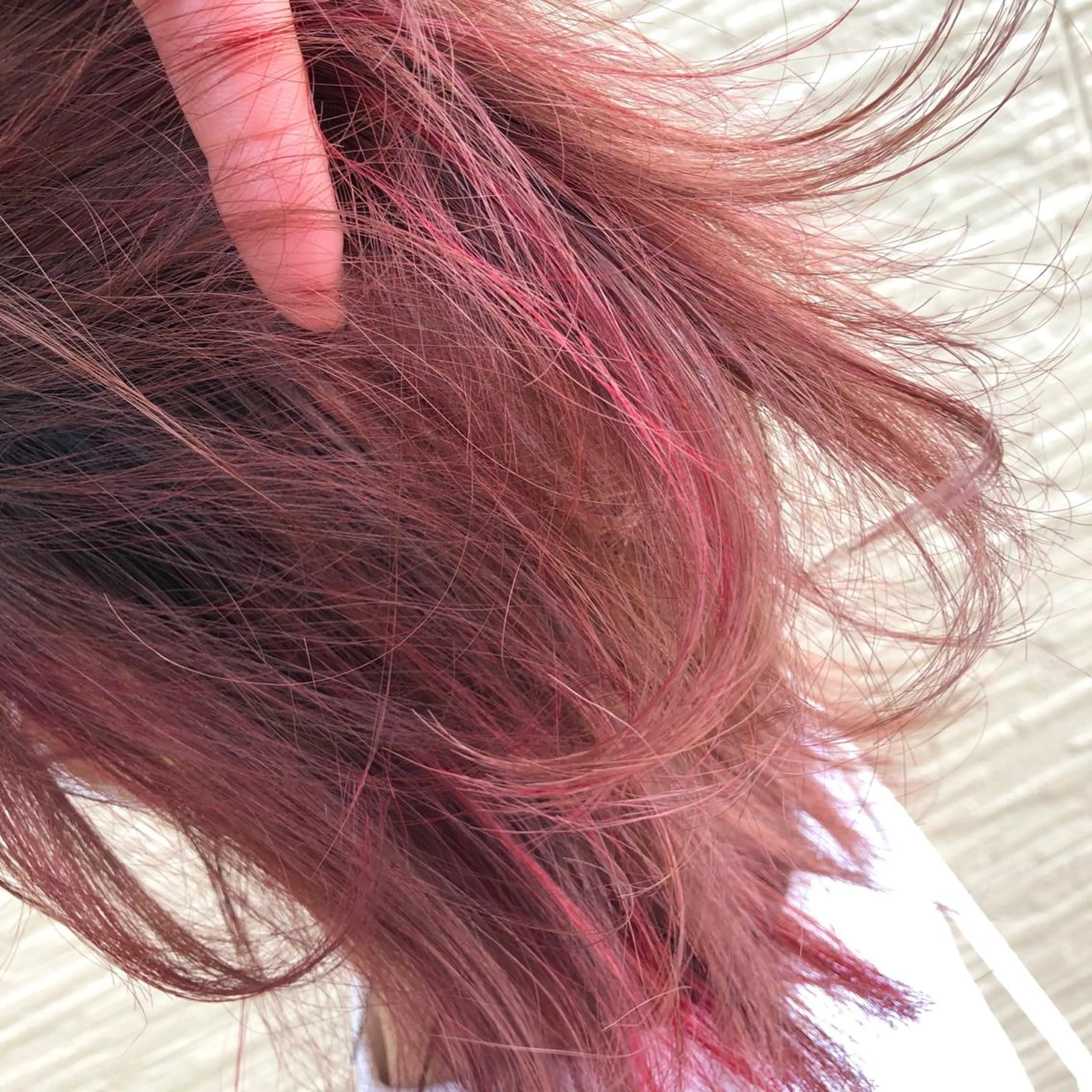 ミディアム カラー ハイライトカラー ピンクカラー ハイライト 4-rest garden （フォーレストガーデン）所属・金井 直樹のヘアスタイル