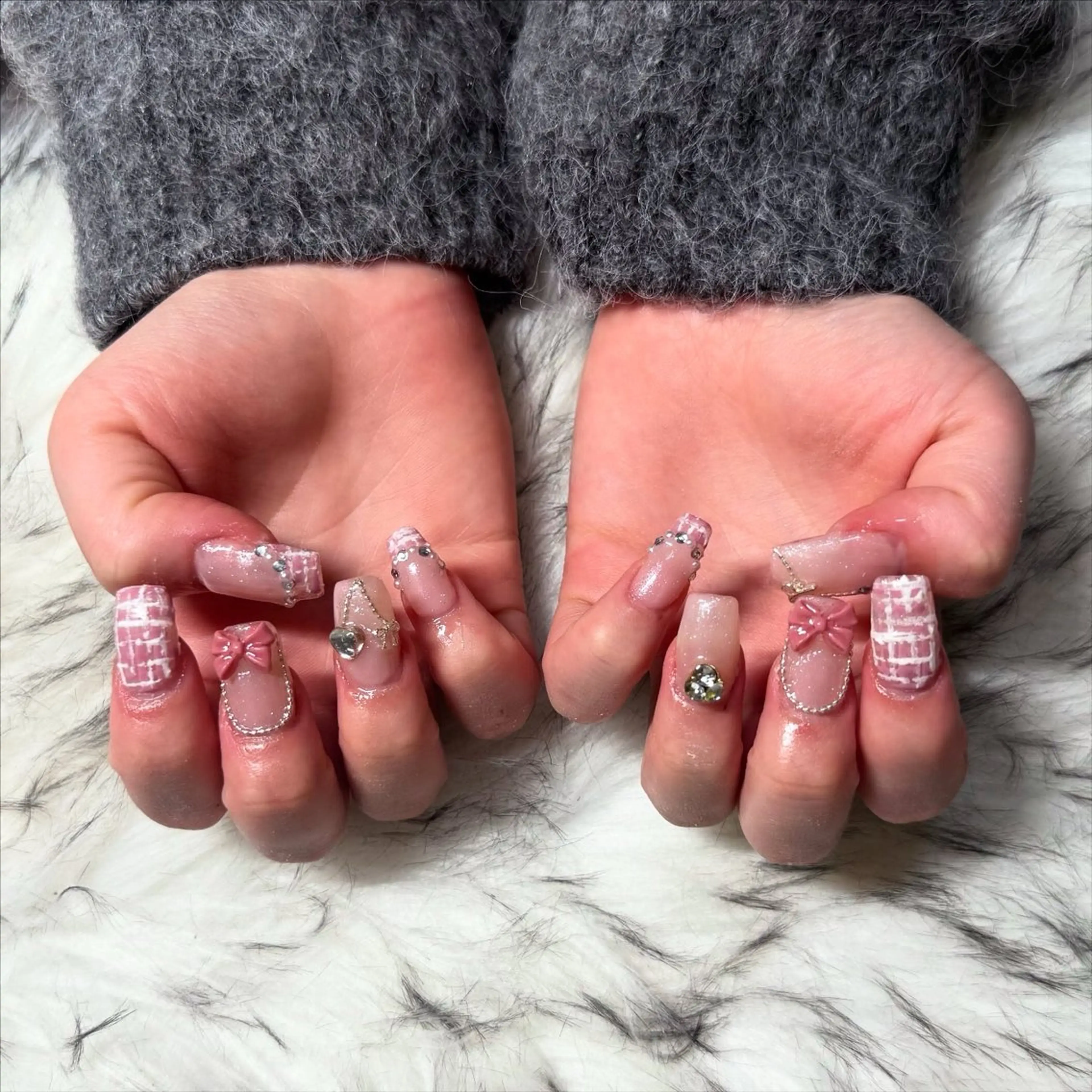 セミロング ハンドネイル mao .のネイルデザイン