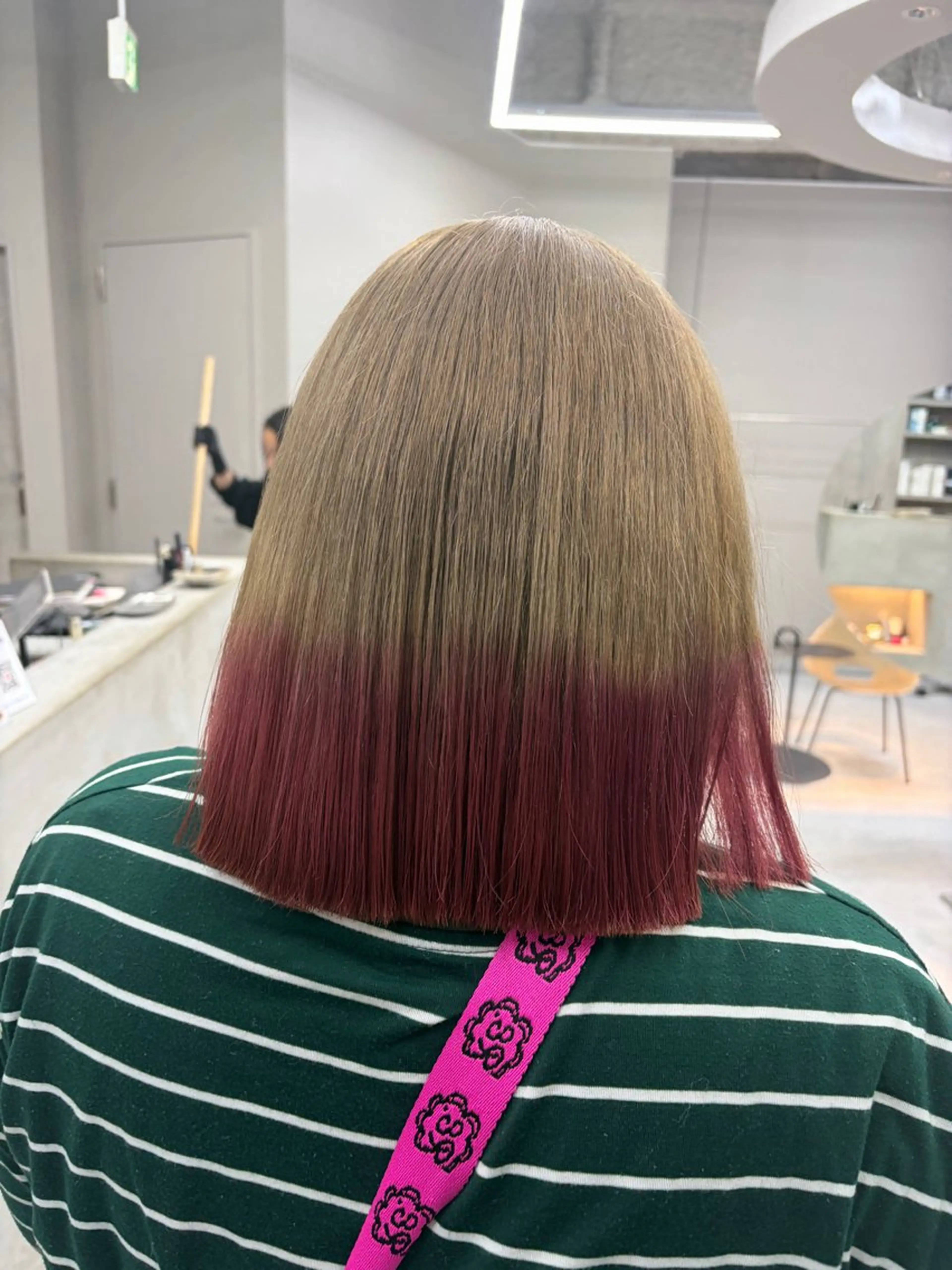 セミロング ヘアカラー kurune所属・kurune chikaのヘアスタイル