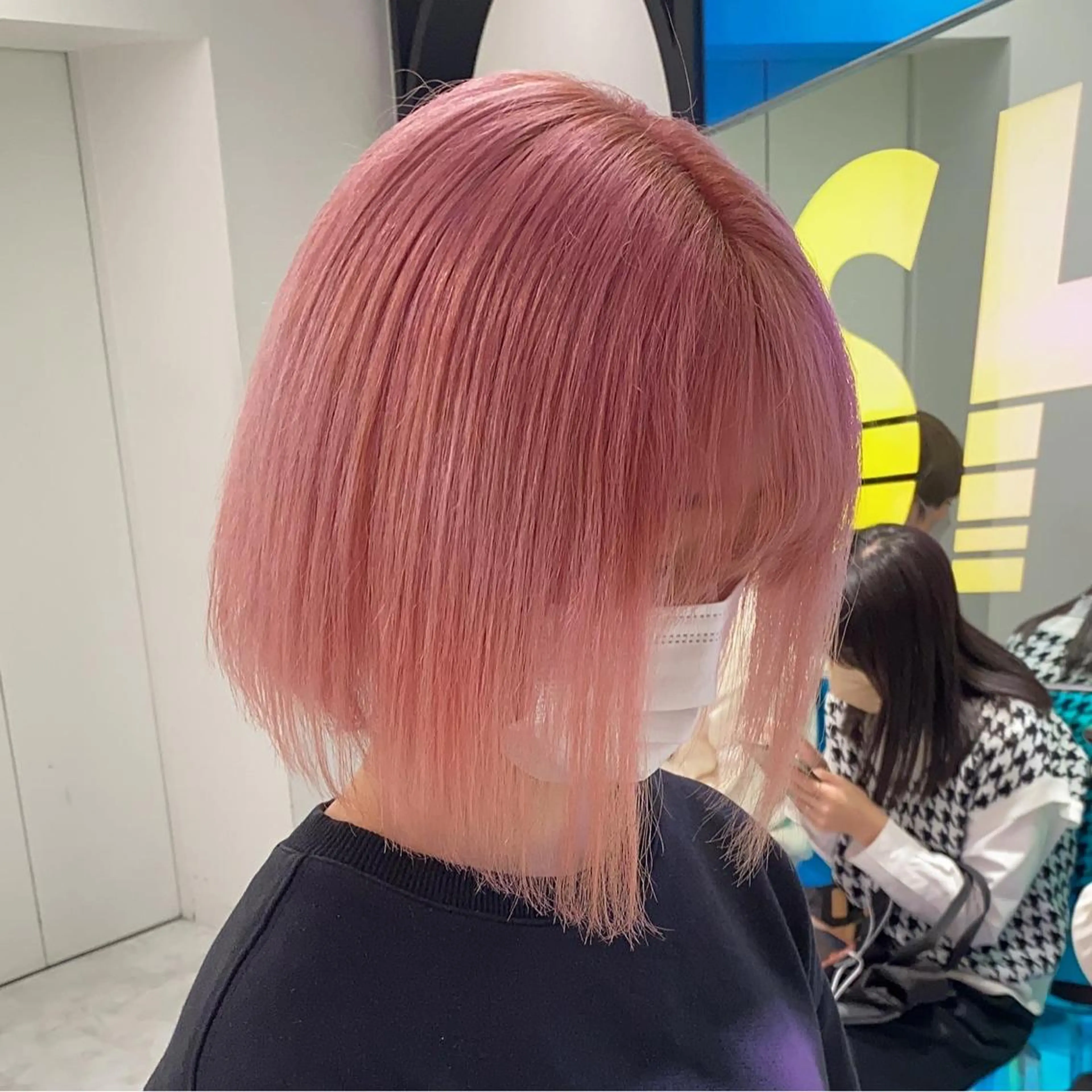 セミロング ARMONY 神宮前所属・コテ巻き風パーマ 🦋そま🦋のヘアスタイル