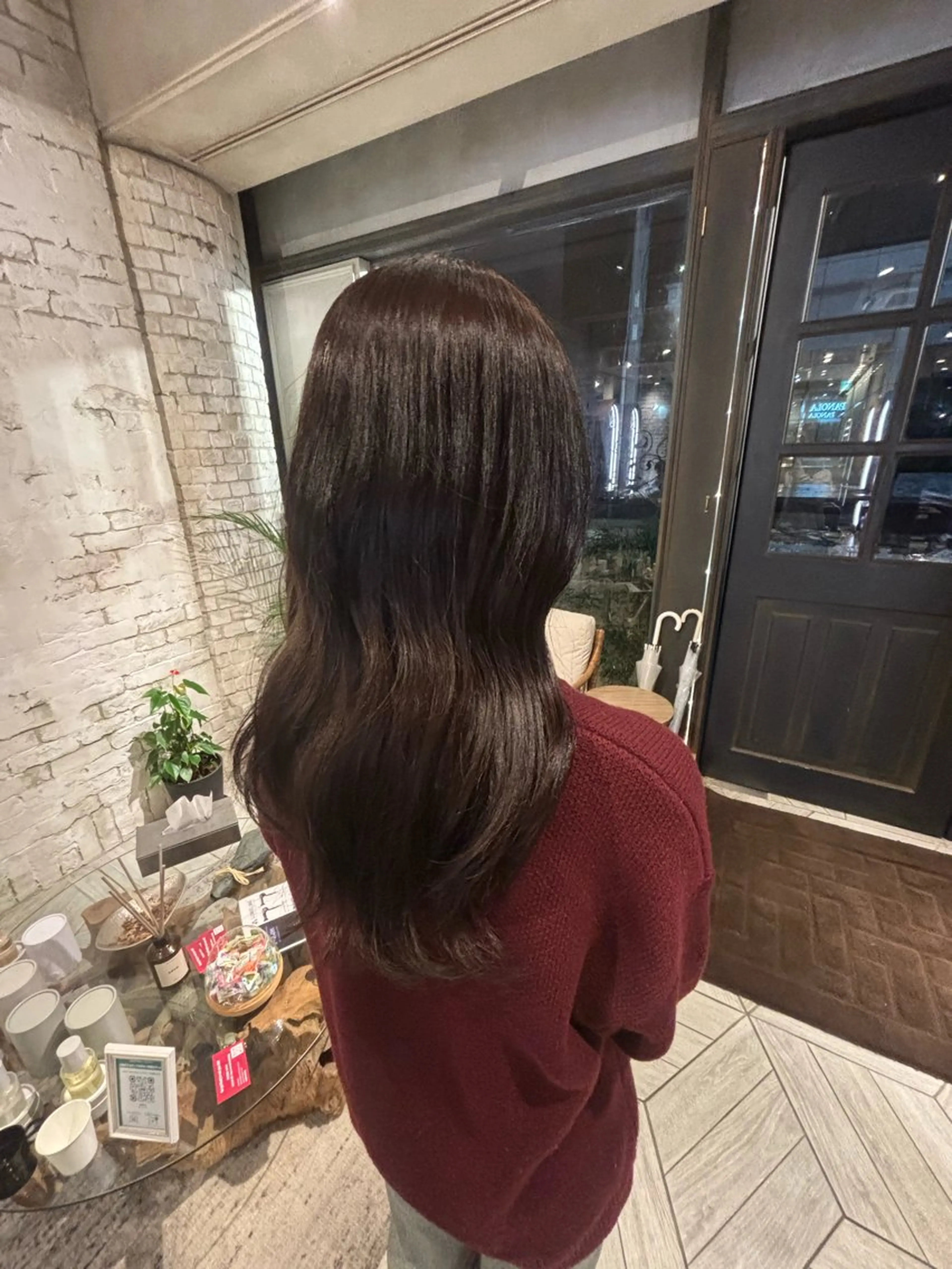 ロング ヘアカラー 西 柚のヘアスタイル