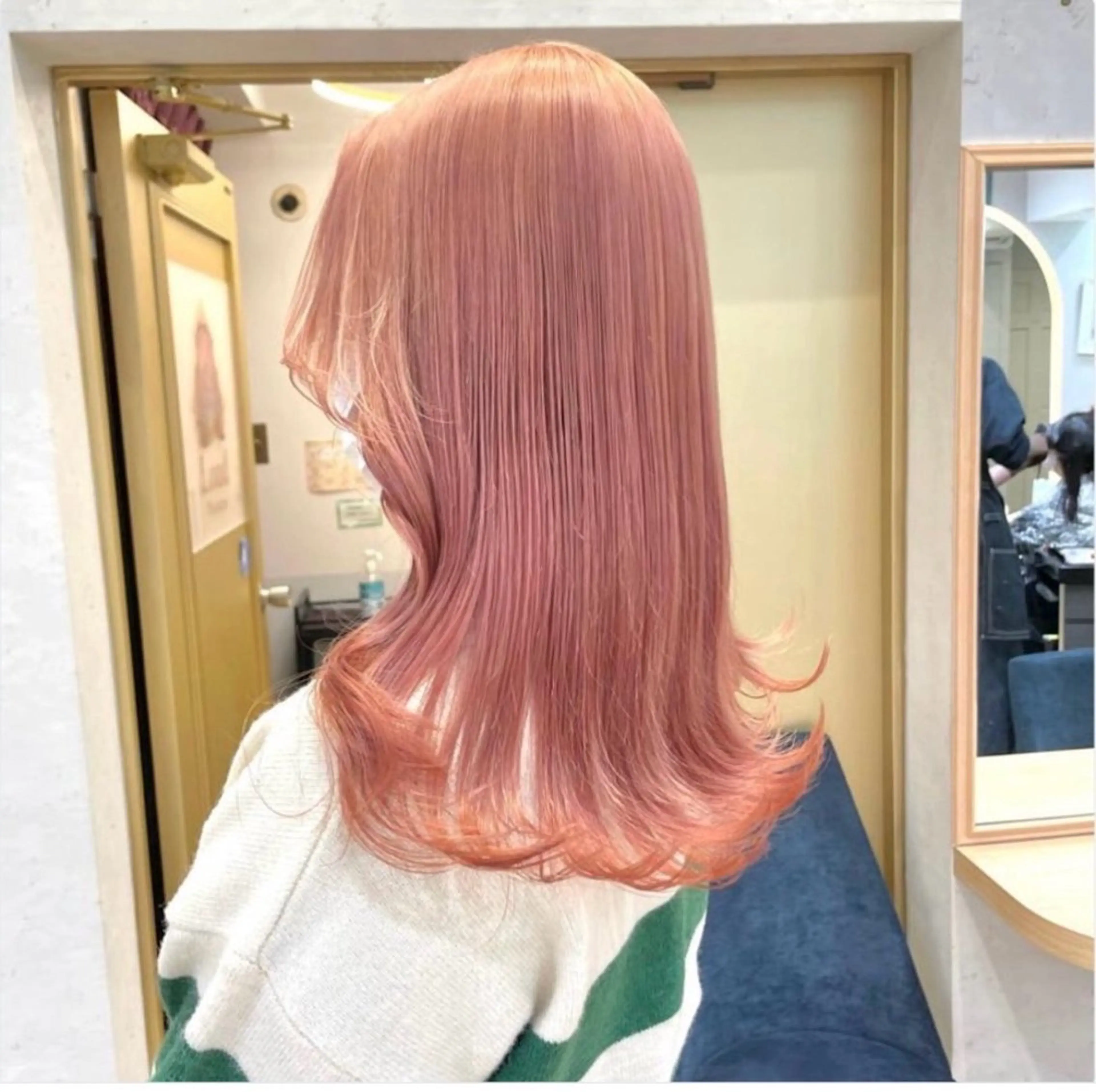 セミロング Lond azur所属・🇰🇷韓国レイヤー 韓国風ボブのヘアスタイル