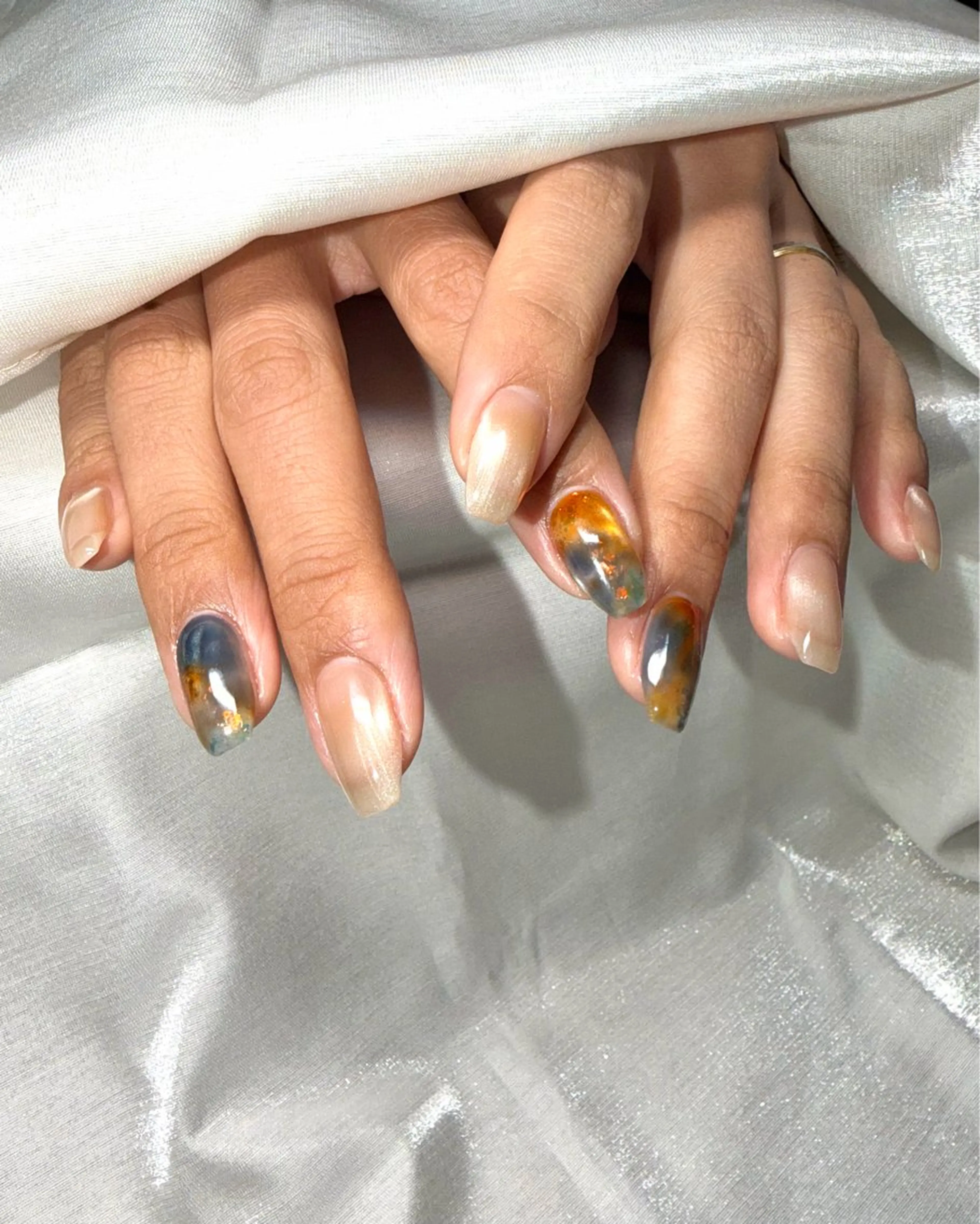 ネイル ブルー ブラウン ハンドネイル Nailsalon MONA.のネイルデザイン