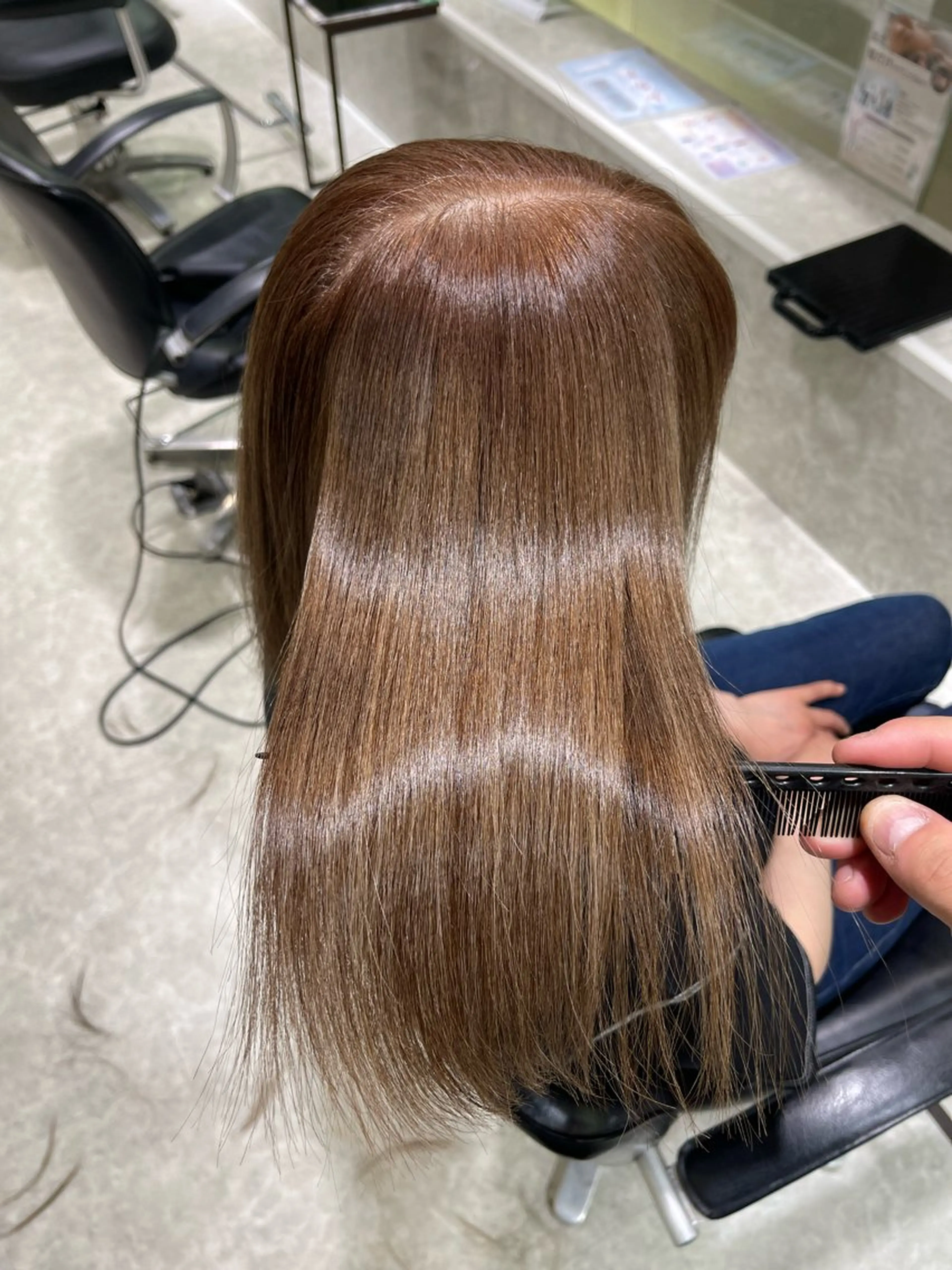 【白髪染めを使わない白髪活かしカラー】カラー＋トリートメントの写真