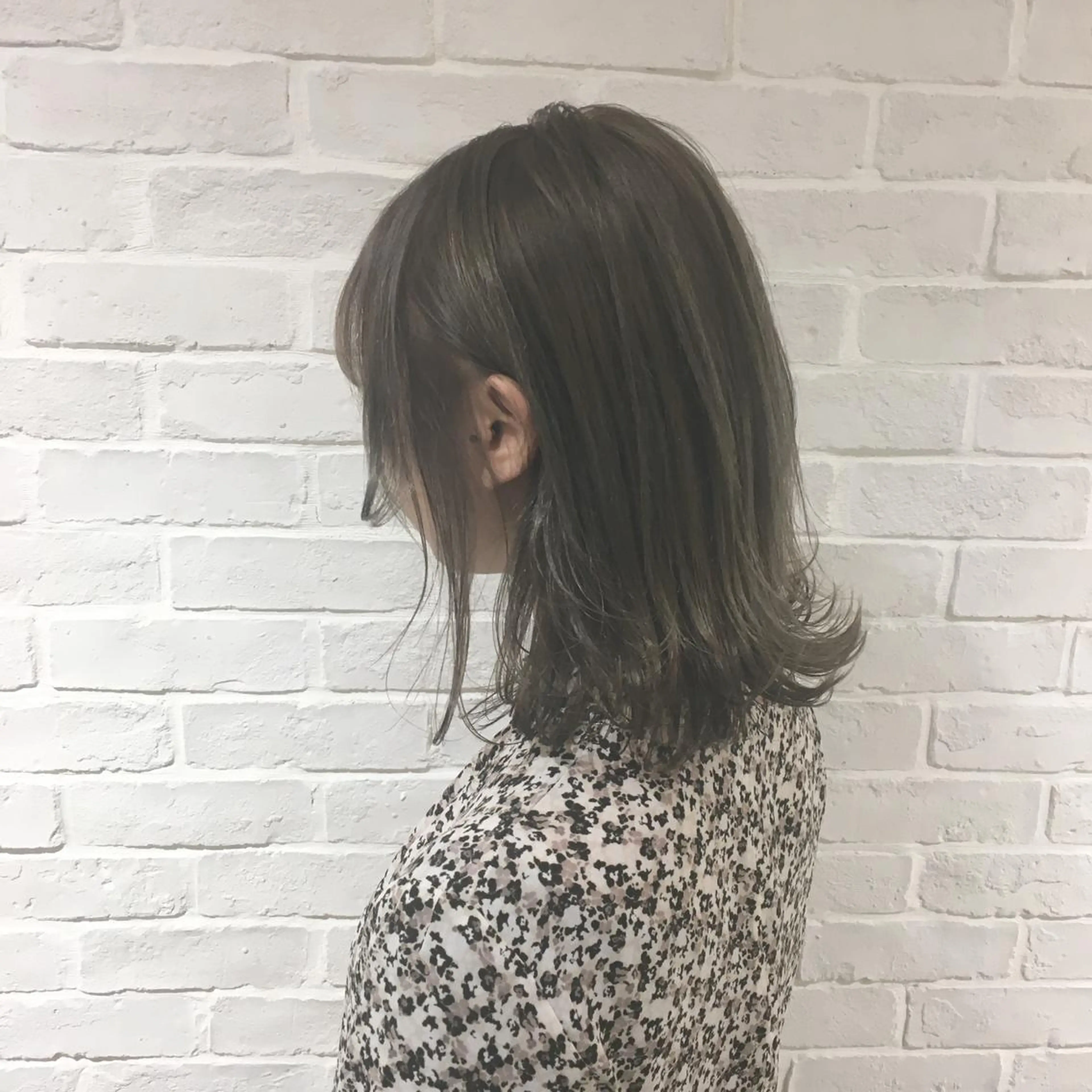 セミロング カラー ブリーチ ダブルカラー グレージュ トリートメント TELA  HAIR幕張本郷店所属・TELA幕張本郷店 Namikaのヘアスタイル