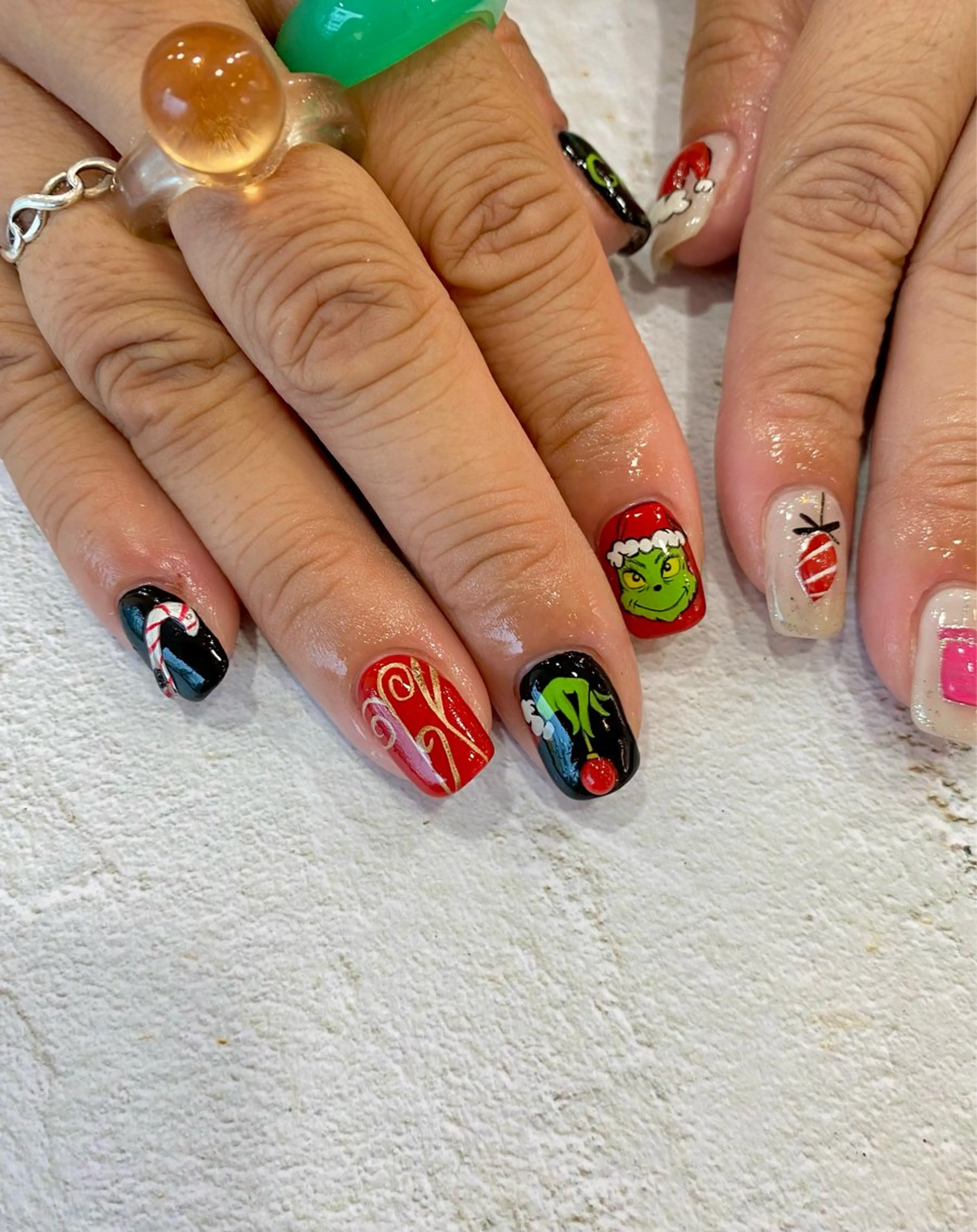 ネイル 安藤 彩乃のネイルデザイン